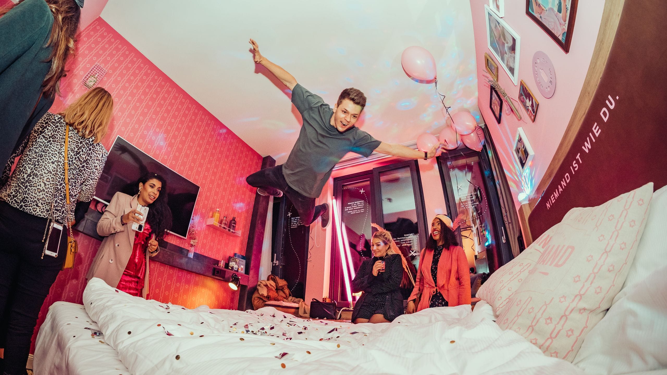 me and all hotel hannover Party