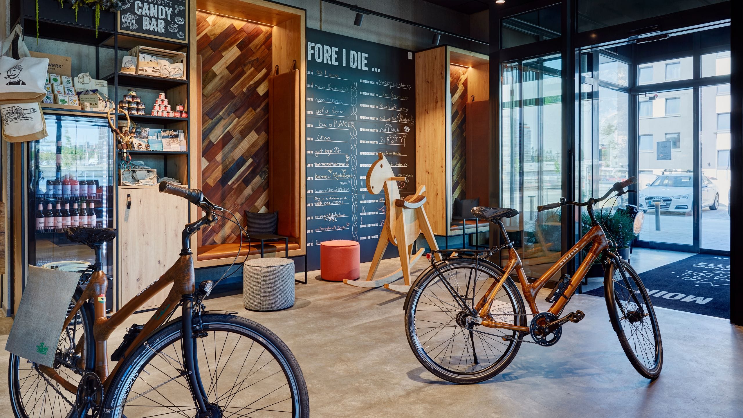 me and all hotel kiel Lobby Bikes