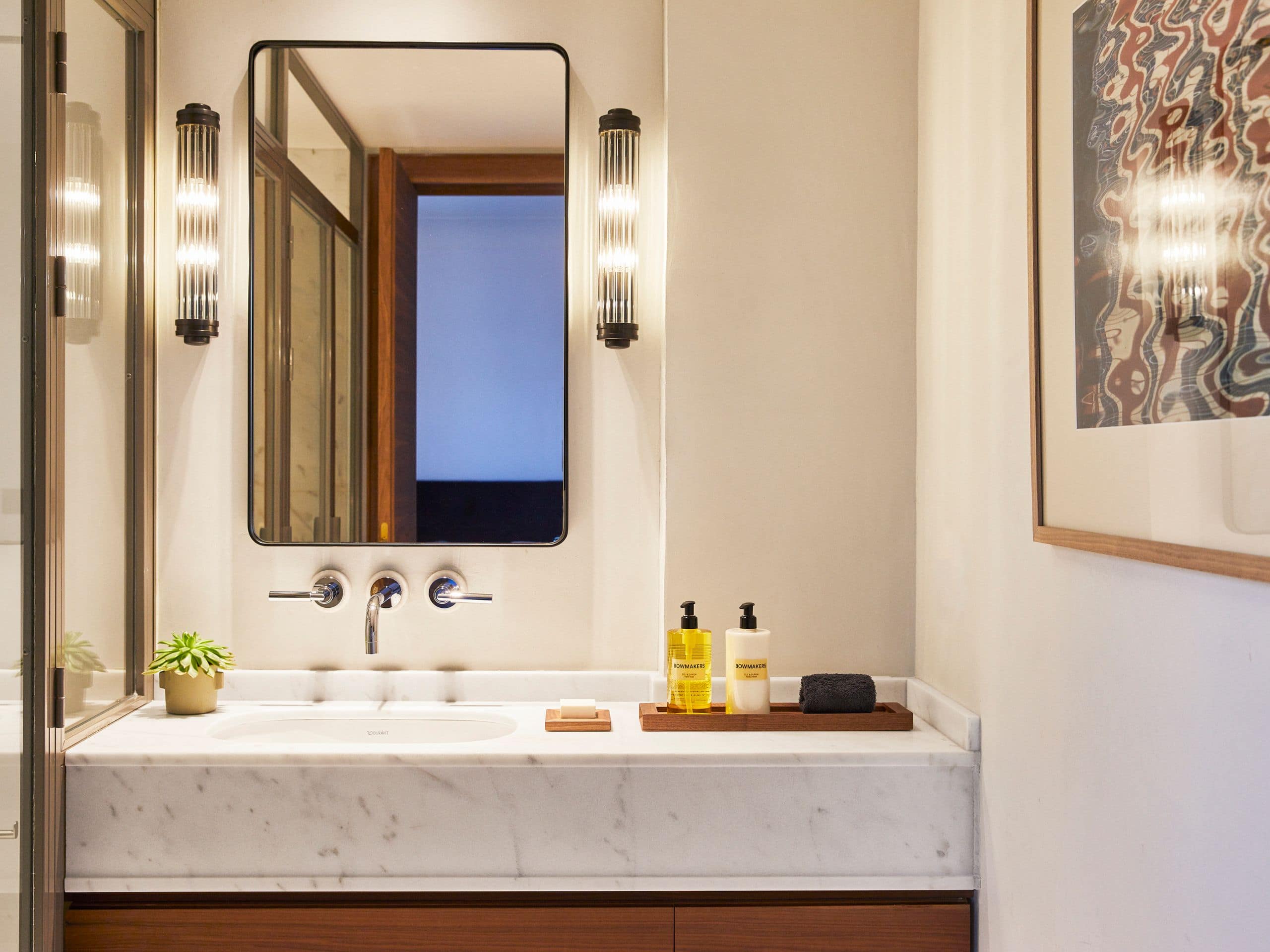 Thompson Madrid Penthouse Bathroom Double Bed Vanity