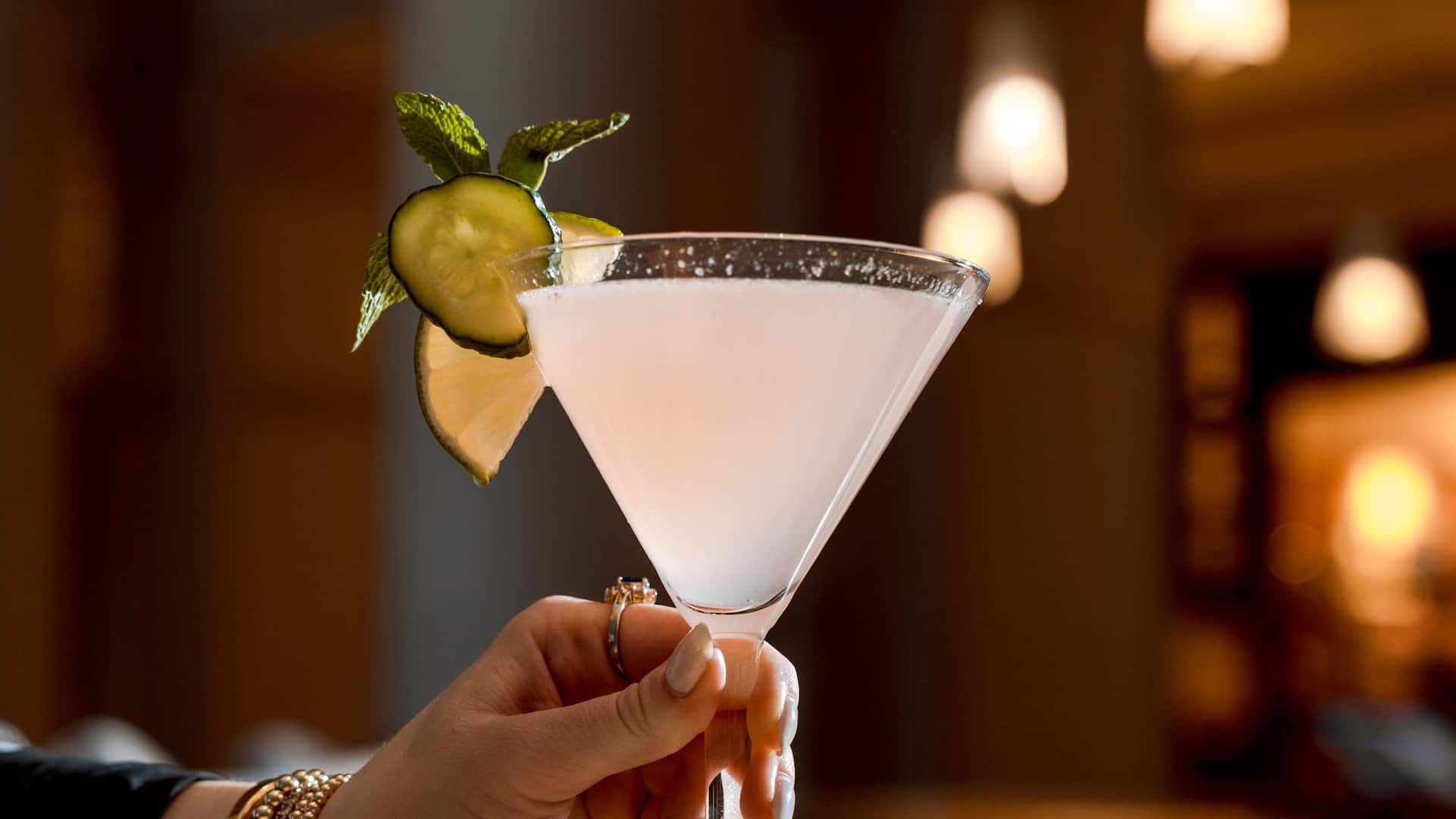 Grand Hyatt Atlanta in Buckhead Onyx Holding Cocktail