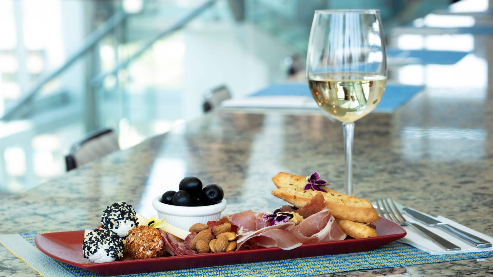 Hyatt Place Santiago/Vitacura Food Charcuterie Cheese And Wine Plate
