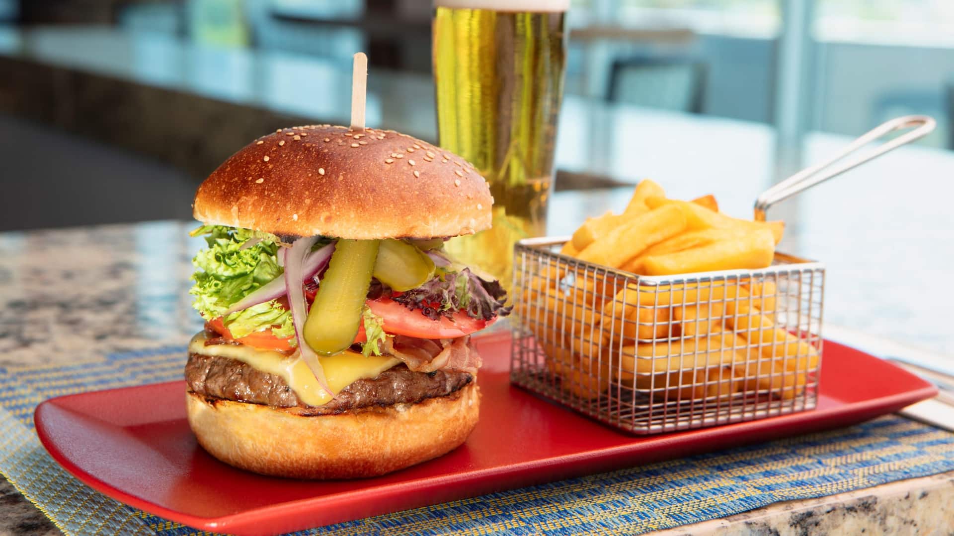Hyatt Place Santiago/Vitacura Burger Fries And Beer