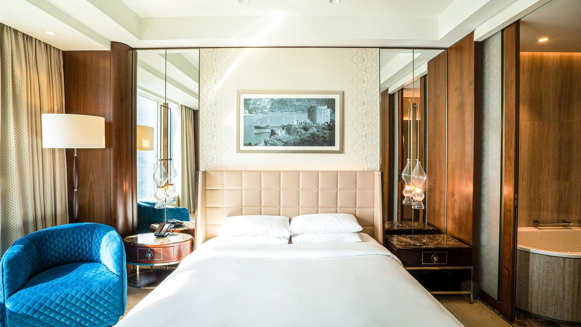 Hyatt Regency Istanbul Ataköy King Bed Guestroom Club Access
