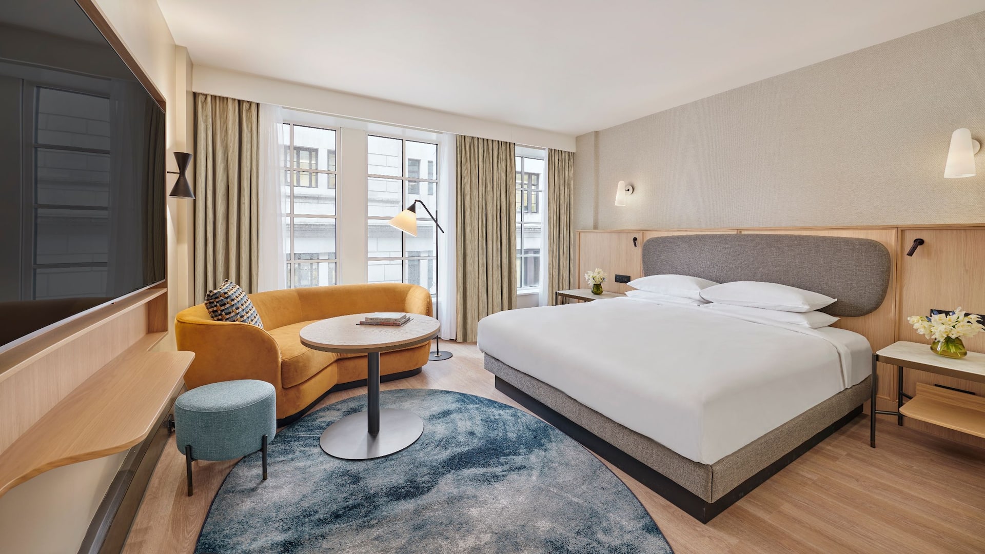 King Bed Guestroom