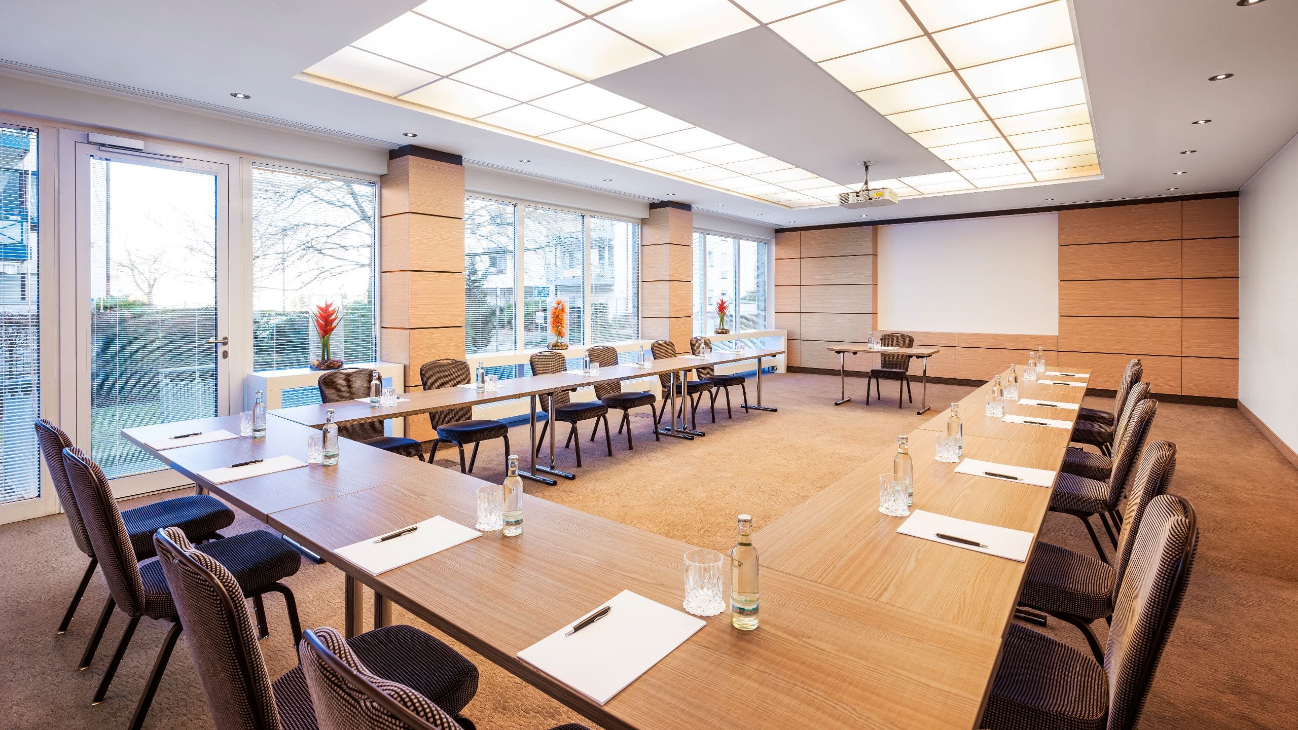 1 of 1 Lindner Hotel Airport Meeting Room Leipzig