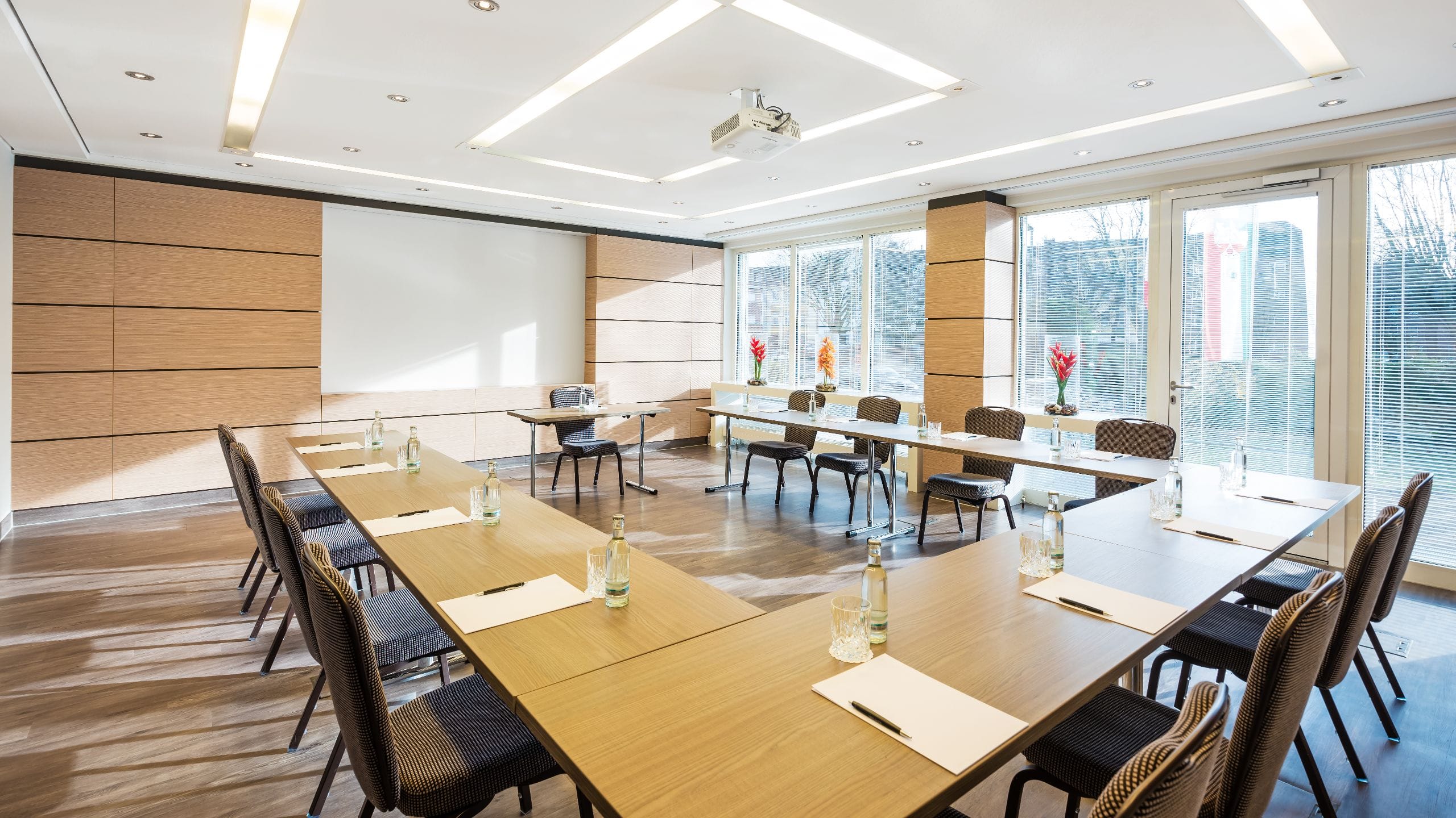 1 of 1 Lindner Hotel Airport Meeting Room Wuppertal
