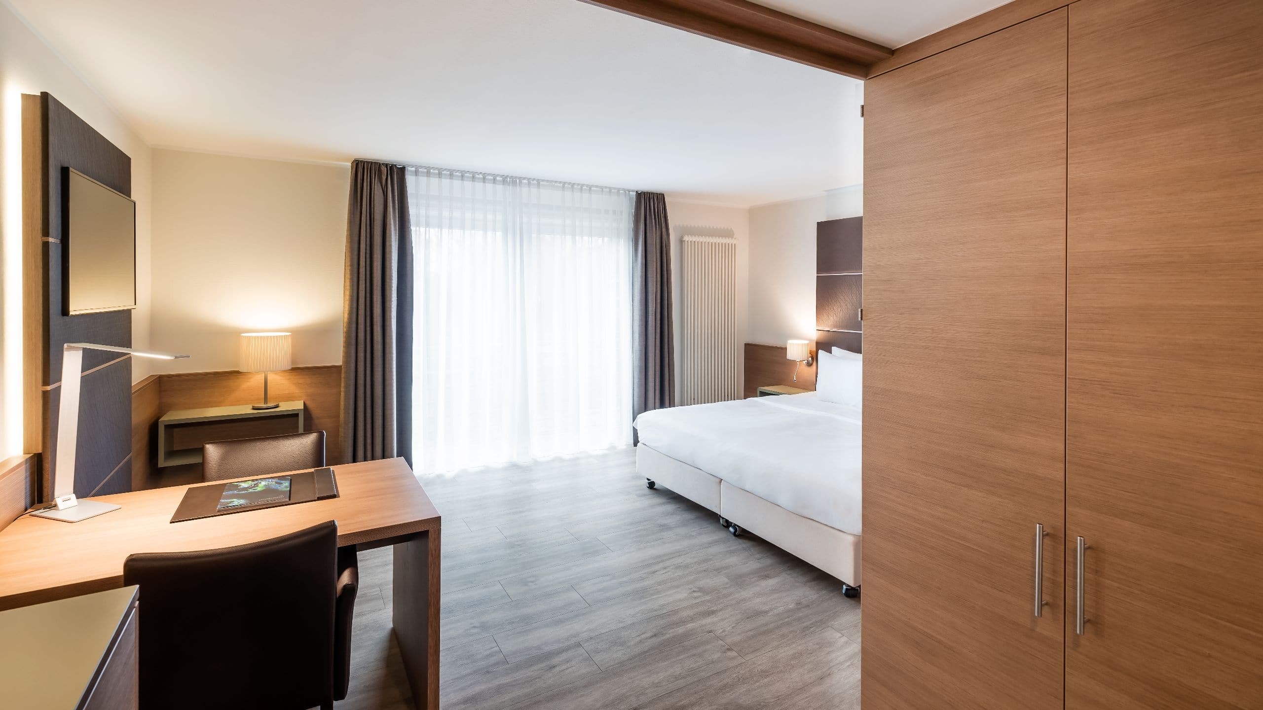 5 de 5 Lindner Hotel Airport King Bed Studio