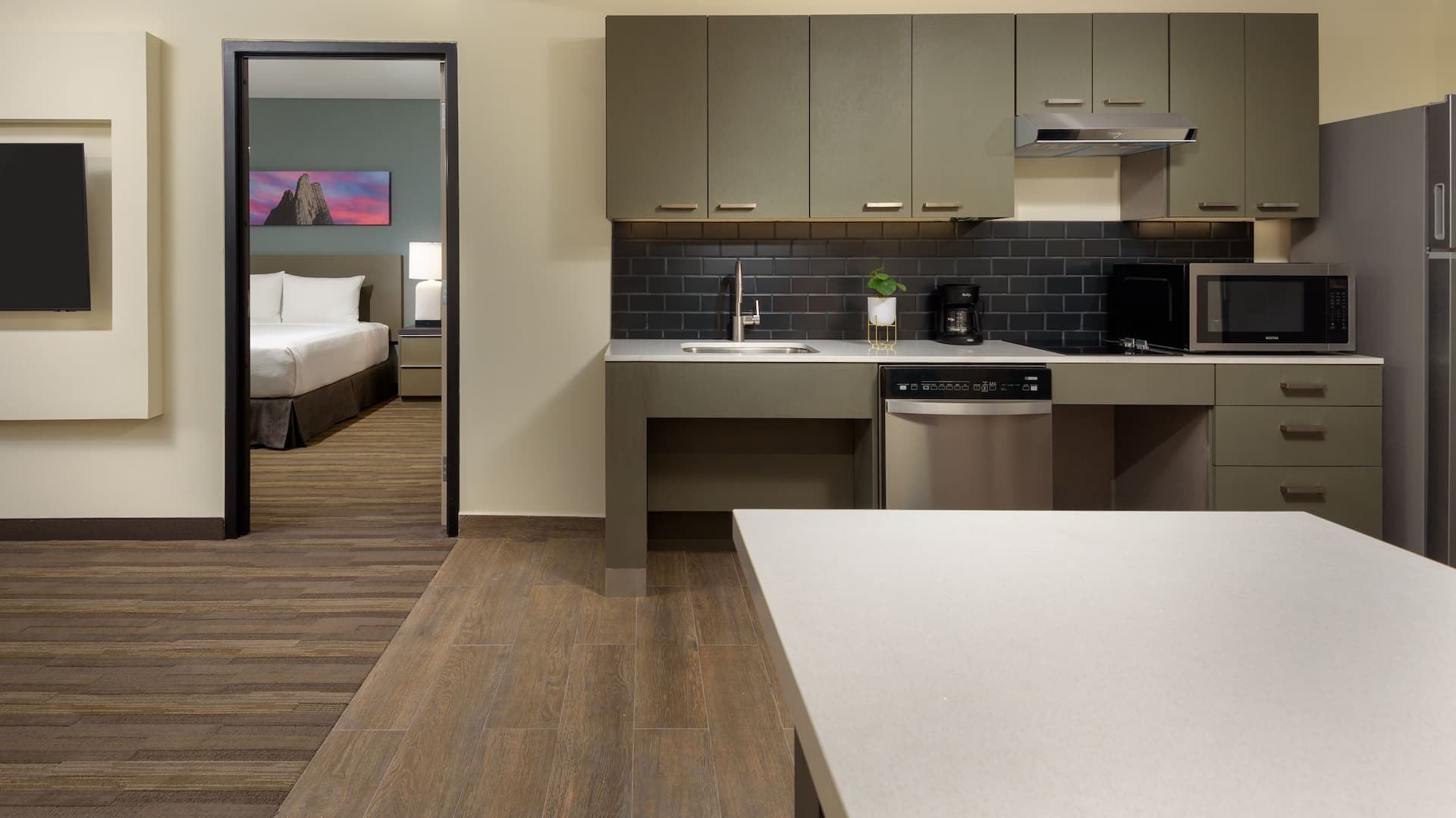 2/3 Hyatt House Monterrey Valle / San Pedro Suite Kitchen