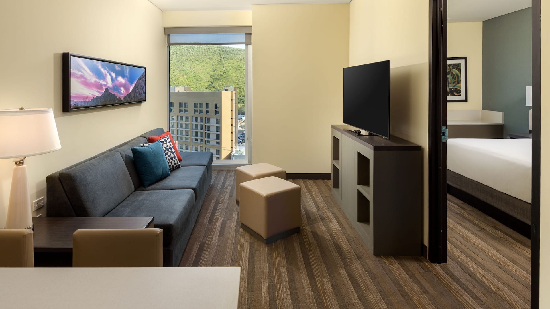 Hyatt House Monterrey Valle / San Pedro Suite Living Room