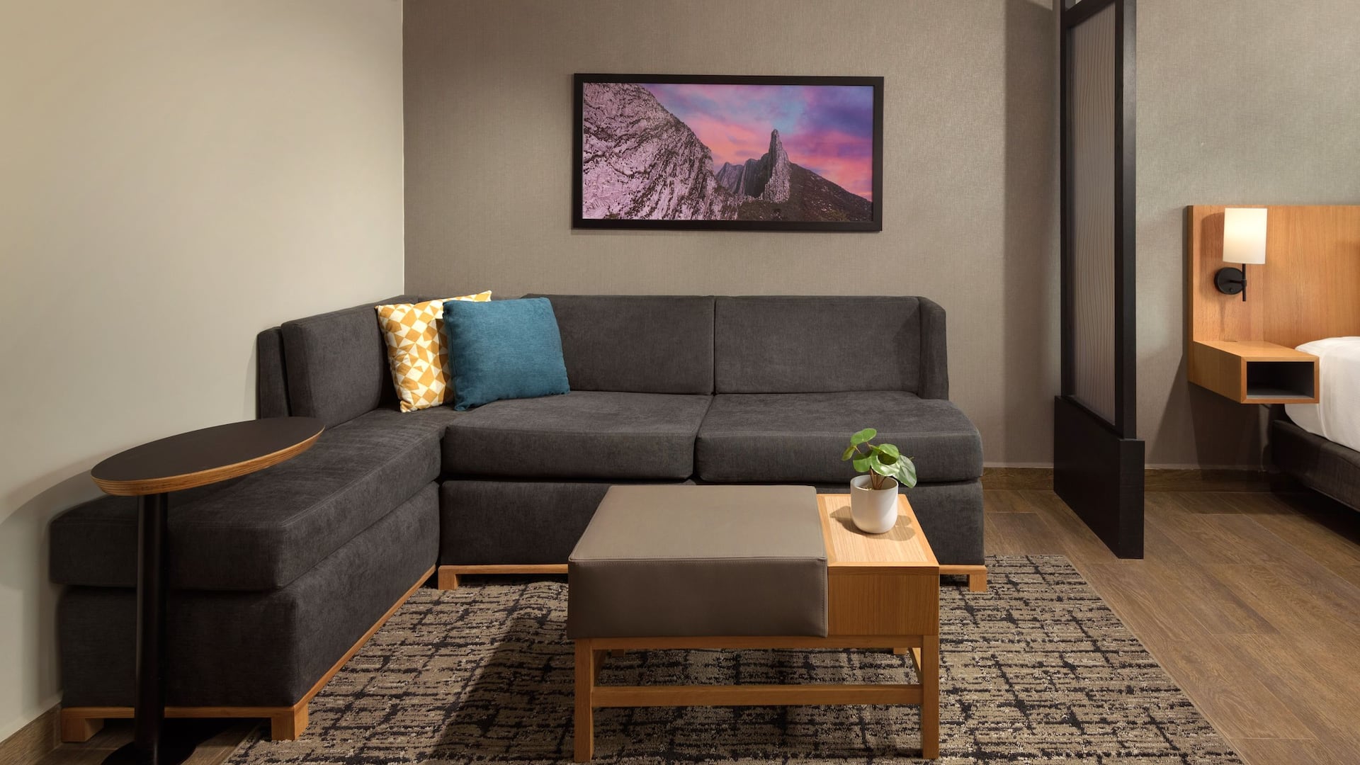 Hyatt Place Monterrey Valle Queen Sofa Bed
