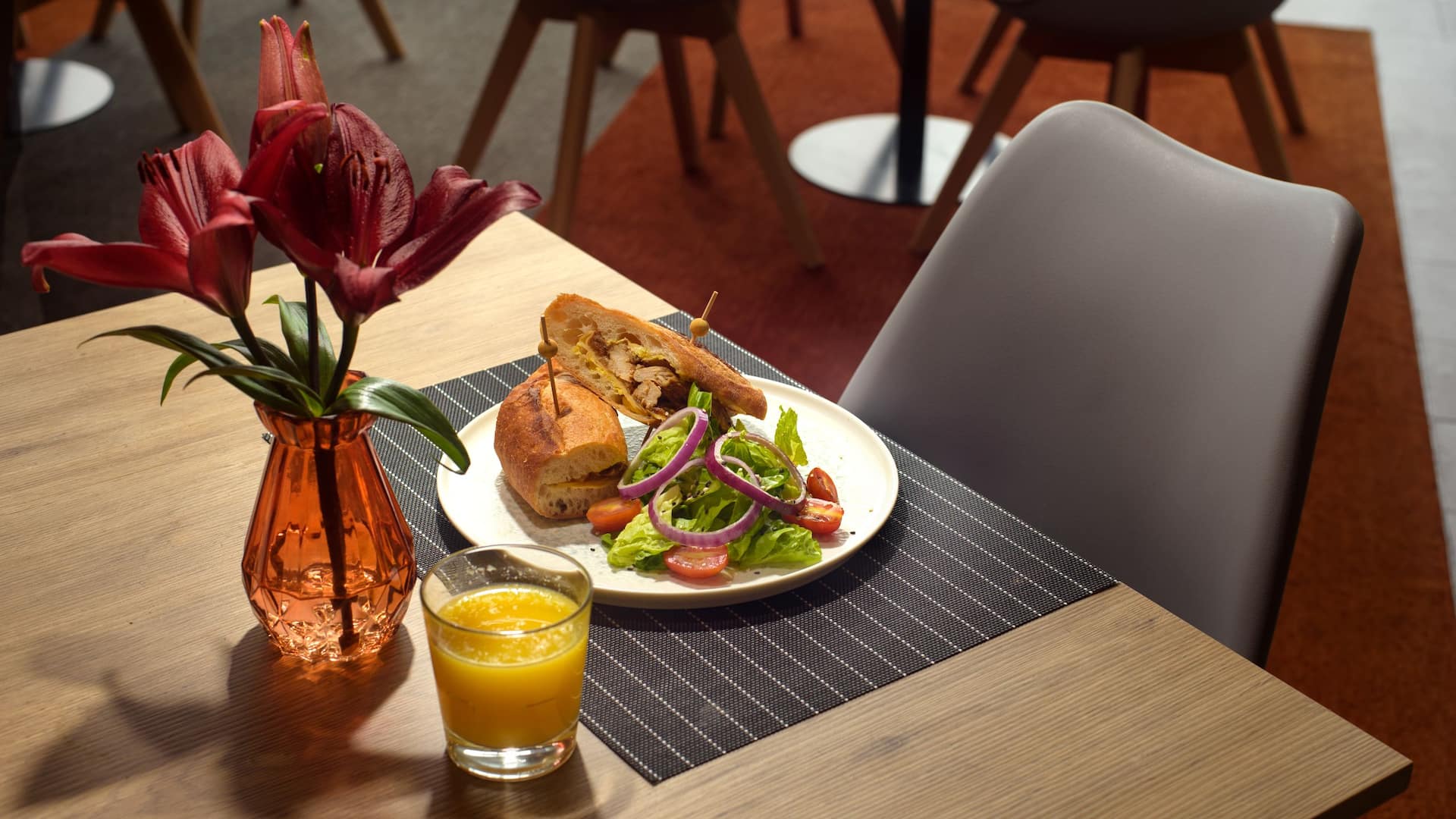 Hyatt Place Monterrey Valle Snacks And Breakfast