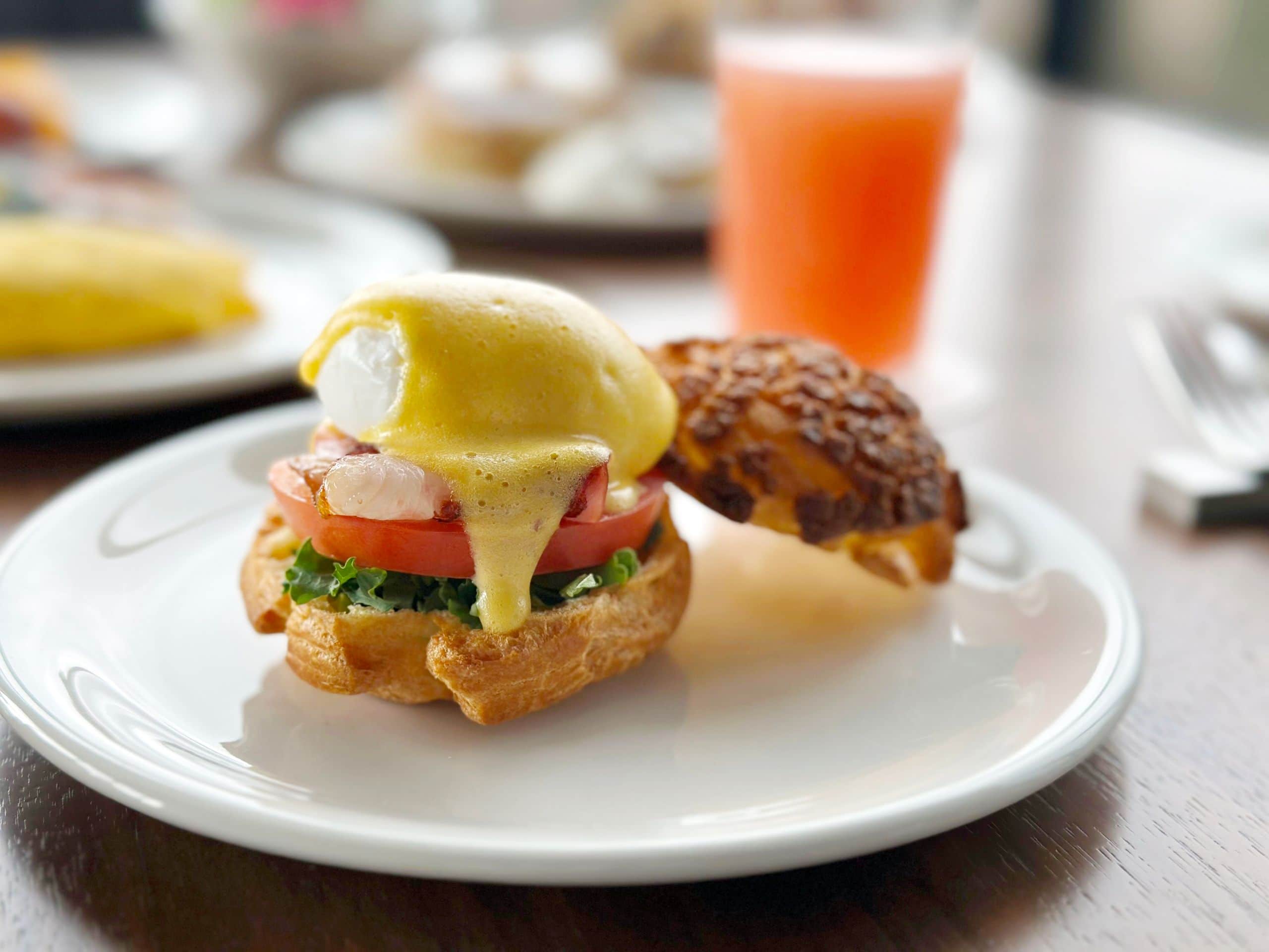 Fuji Speedway Hotel Italian Trofeo Breakfast Egg Benedict Puff