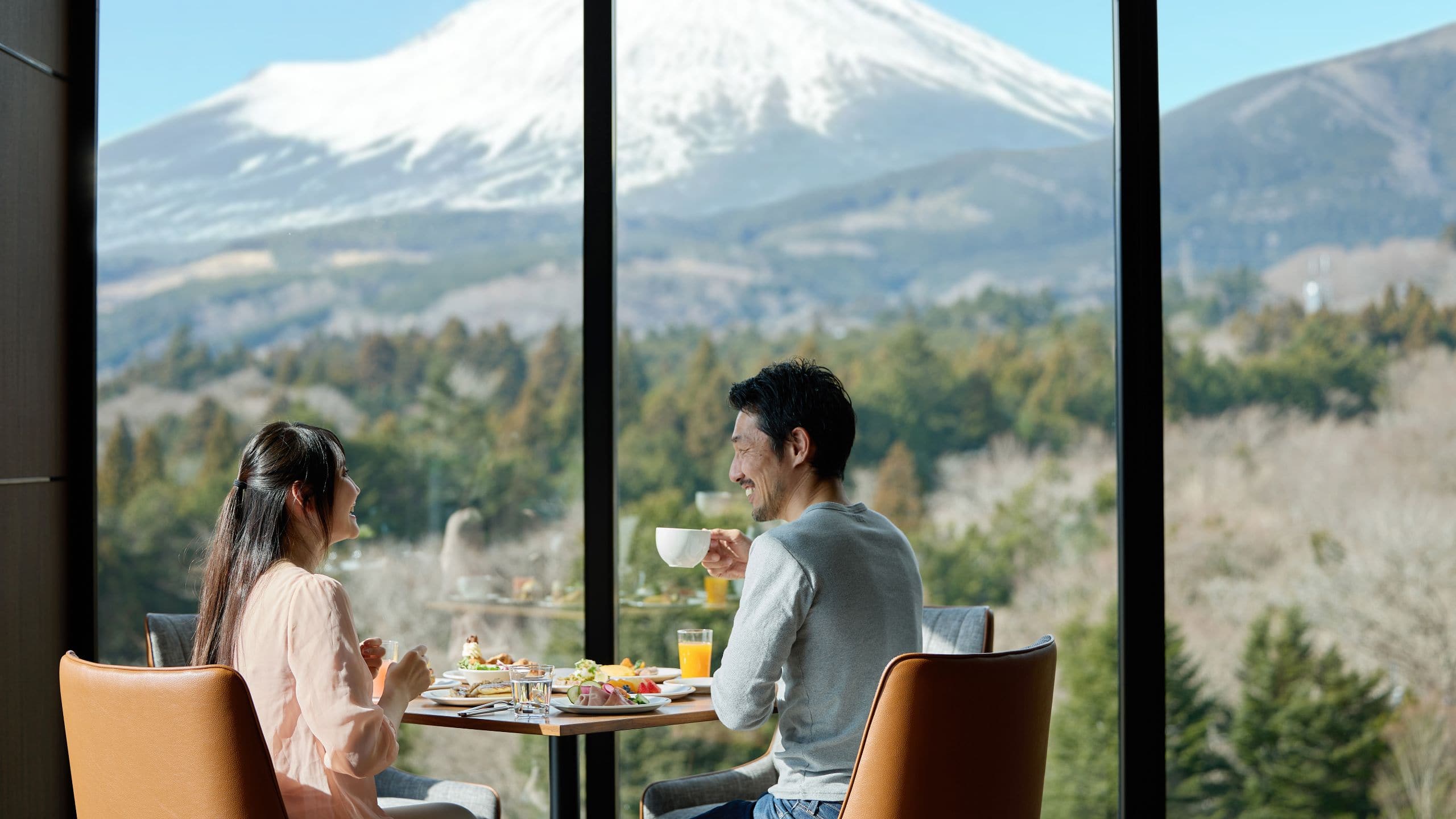 Fuji Speedway Hotel Italian Trofeo Breakfast Couple Mount Fuji View Emerald