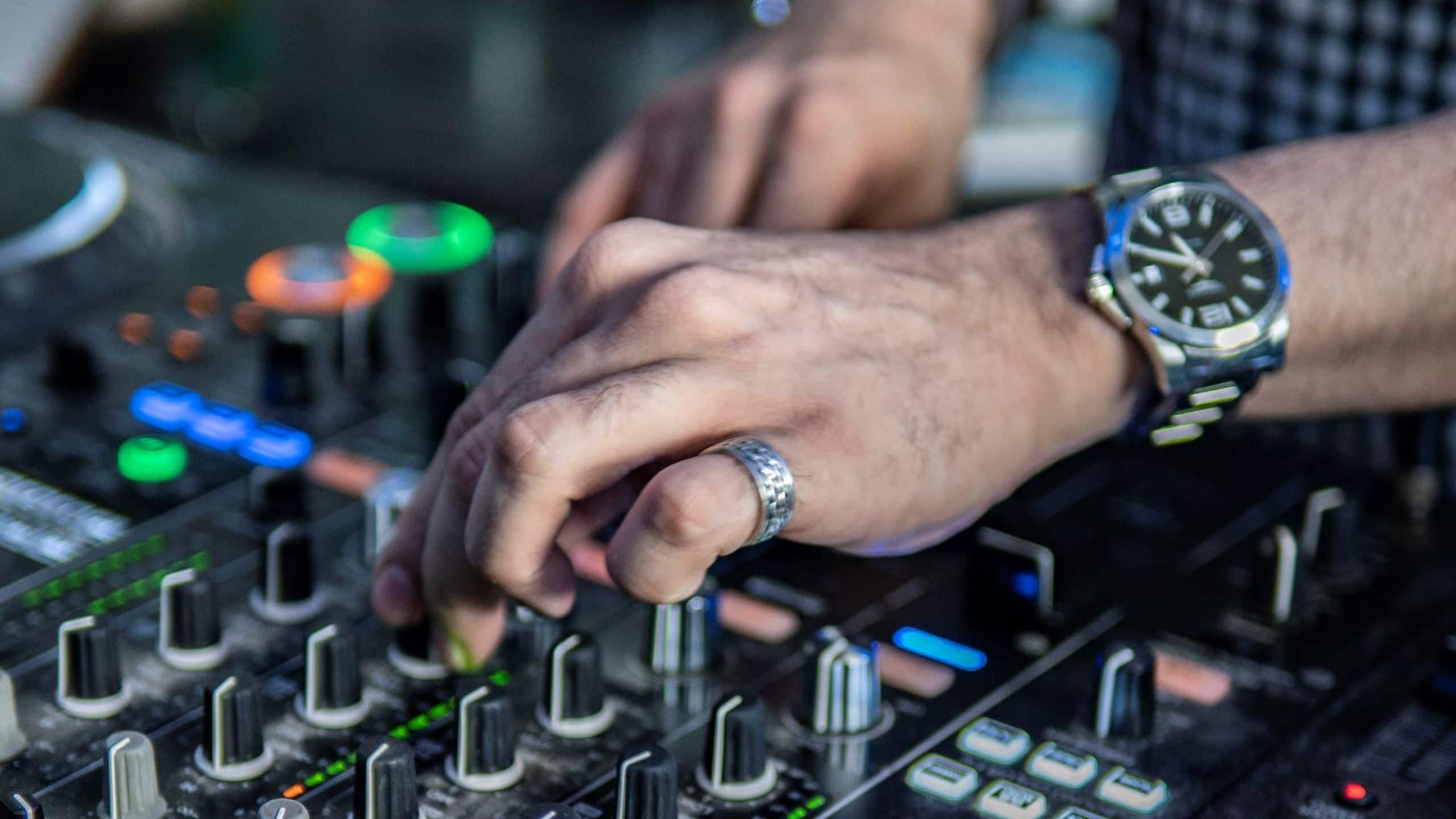 Hyatt Regency Delhi Delrd Syrah Dj 2