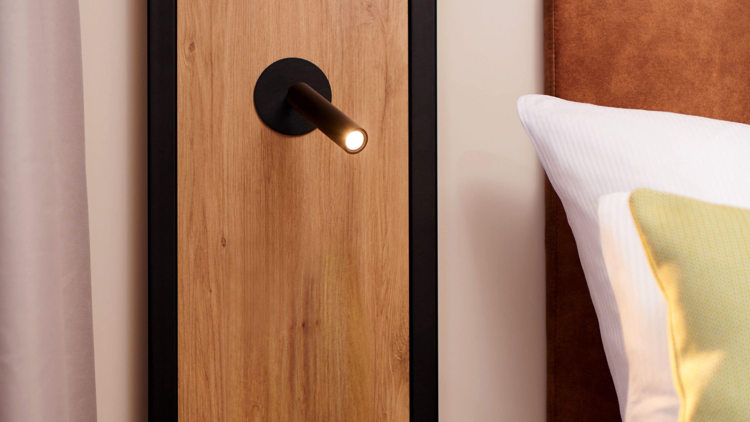 5/5 me and all hotel ulm One King Bed Pillow