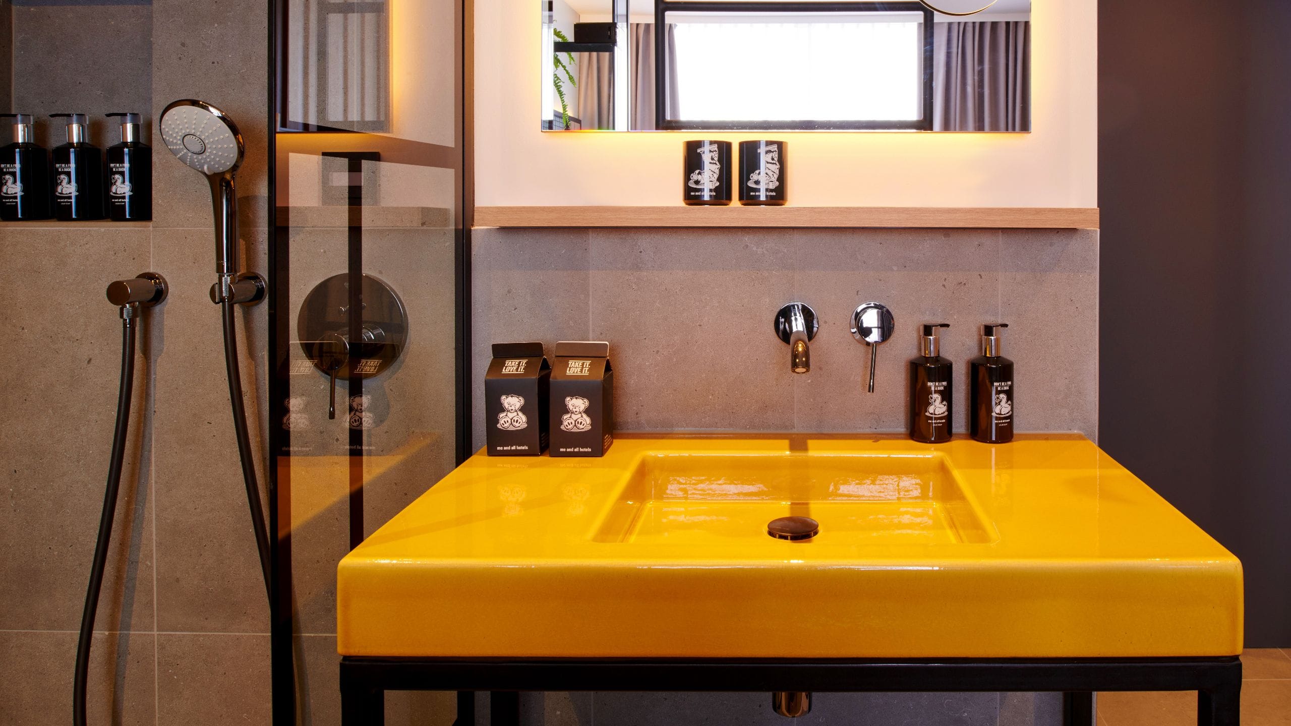 2/5 me and all hotel ulm One King Bed Bathroom Sink