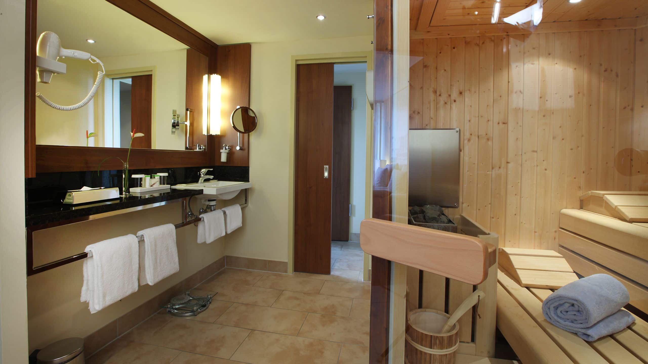4/5 Lindner Hotel Am Michel Balcony Suite with Sauna Bathroom