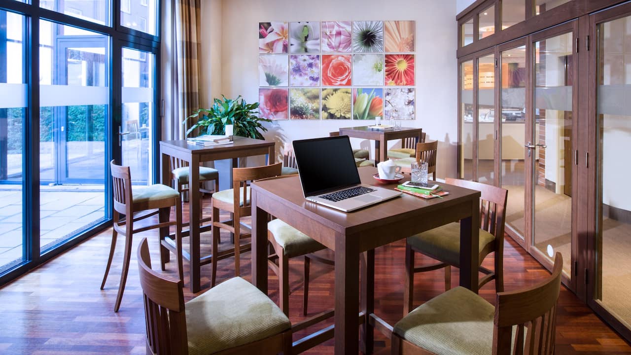 Meeting Room Blume