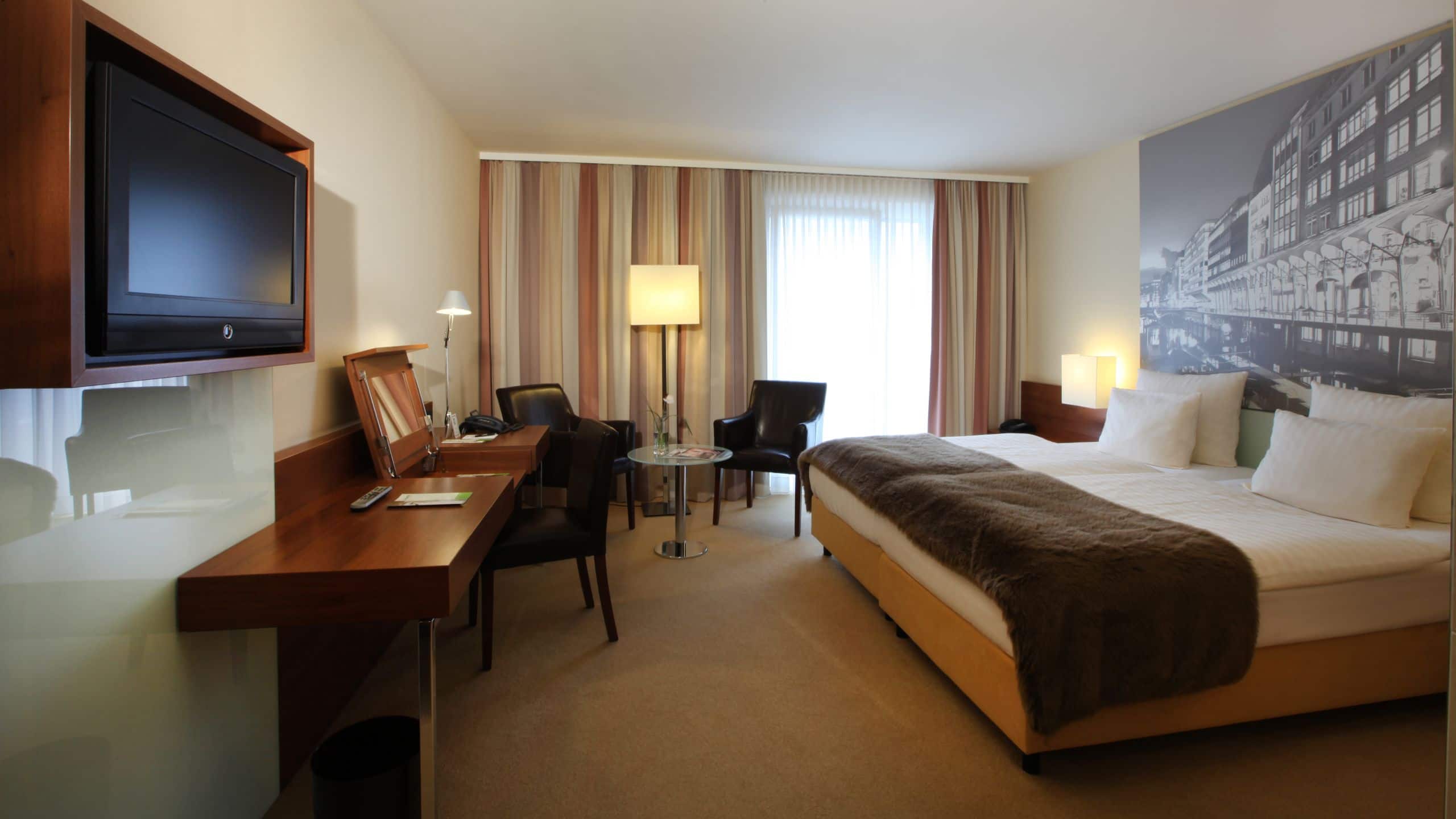 2 of 5 Lindner Hotel Am Michel King Bed Deluxe Overview