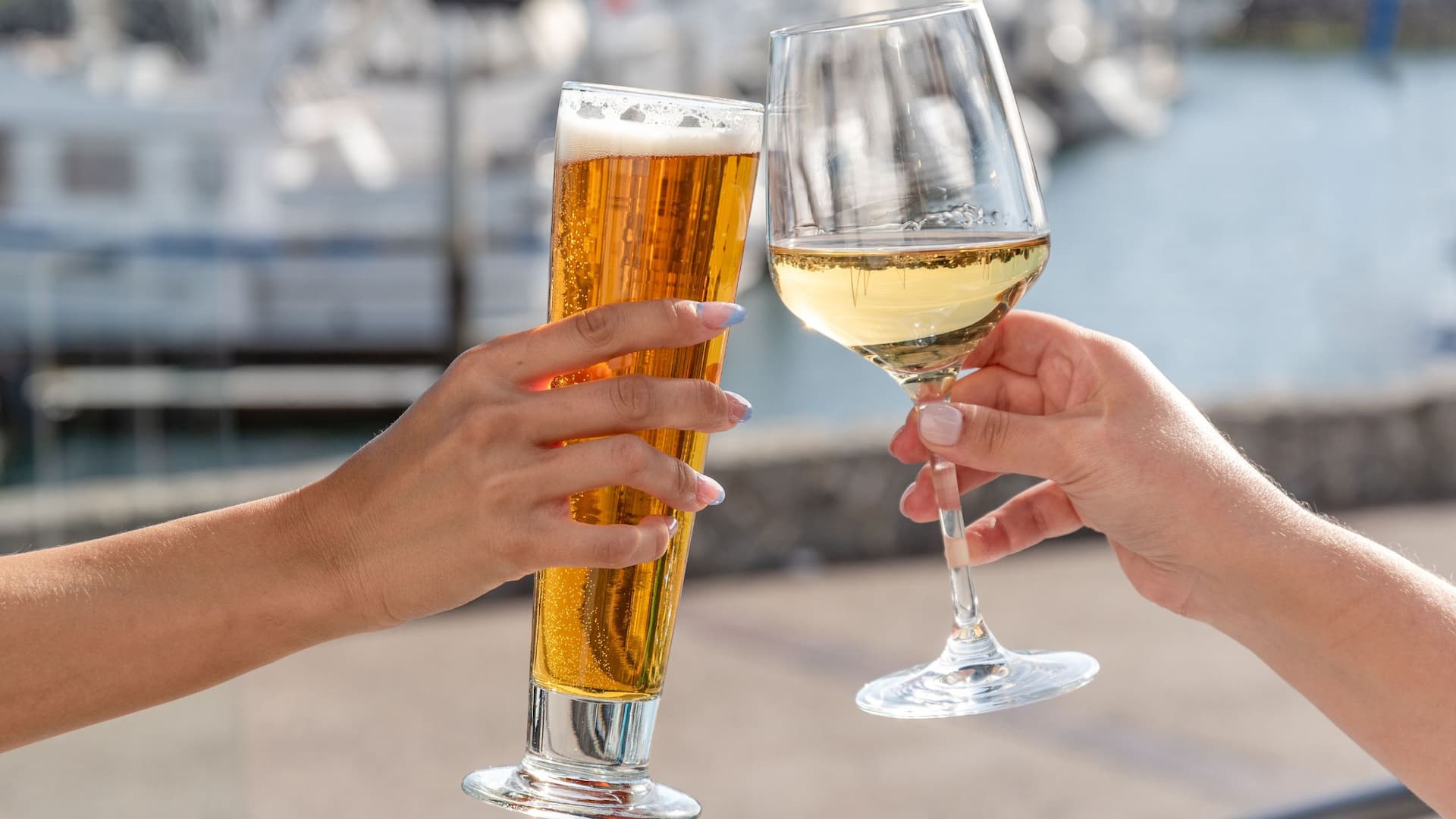 Manchester Grand Hyatt San Diego Sallys Beer Wine Cheers