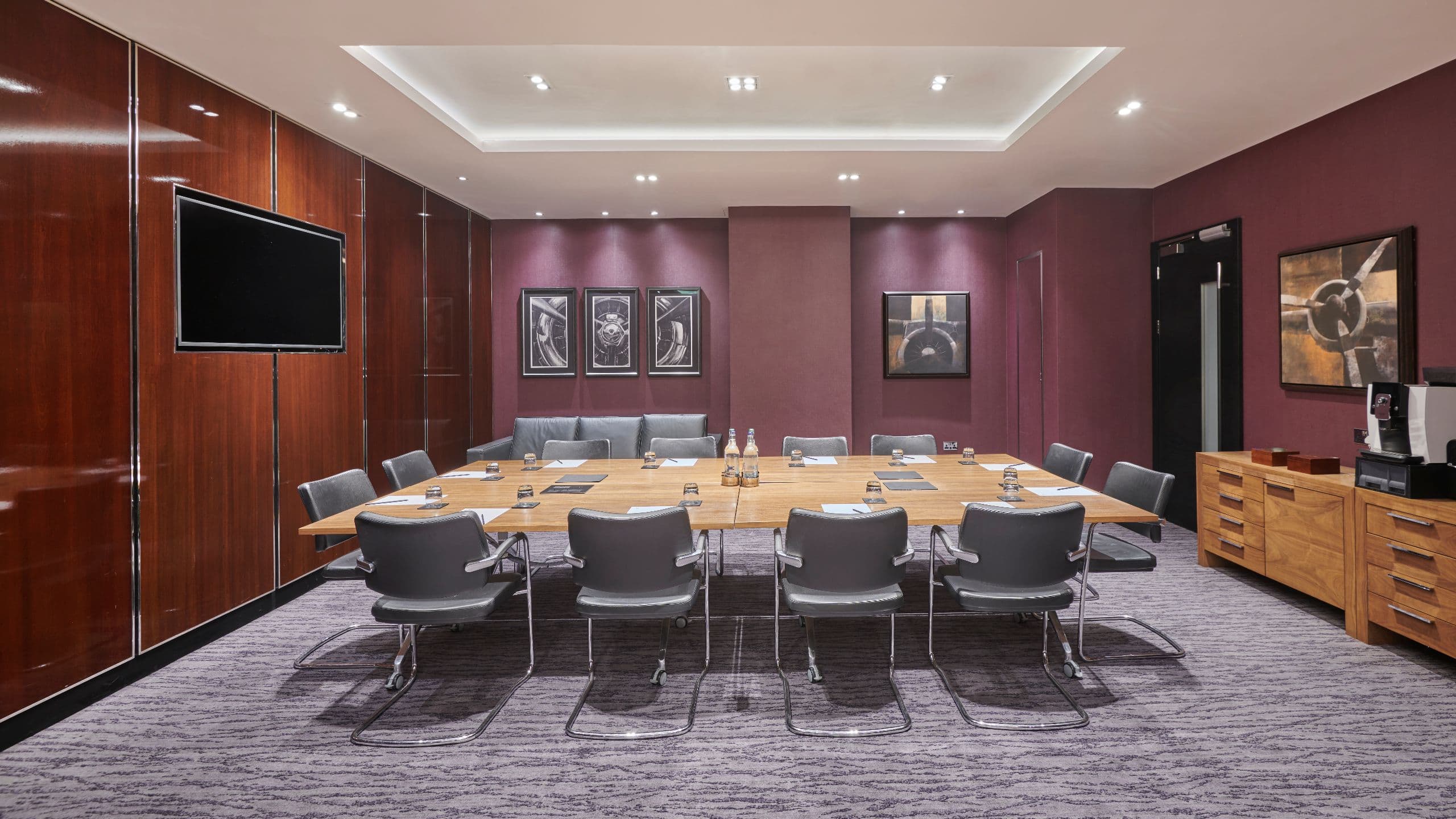 Hyatt Regency London Albert Embankment Meeting Room Boardroom