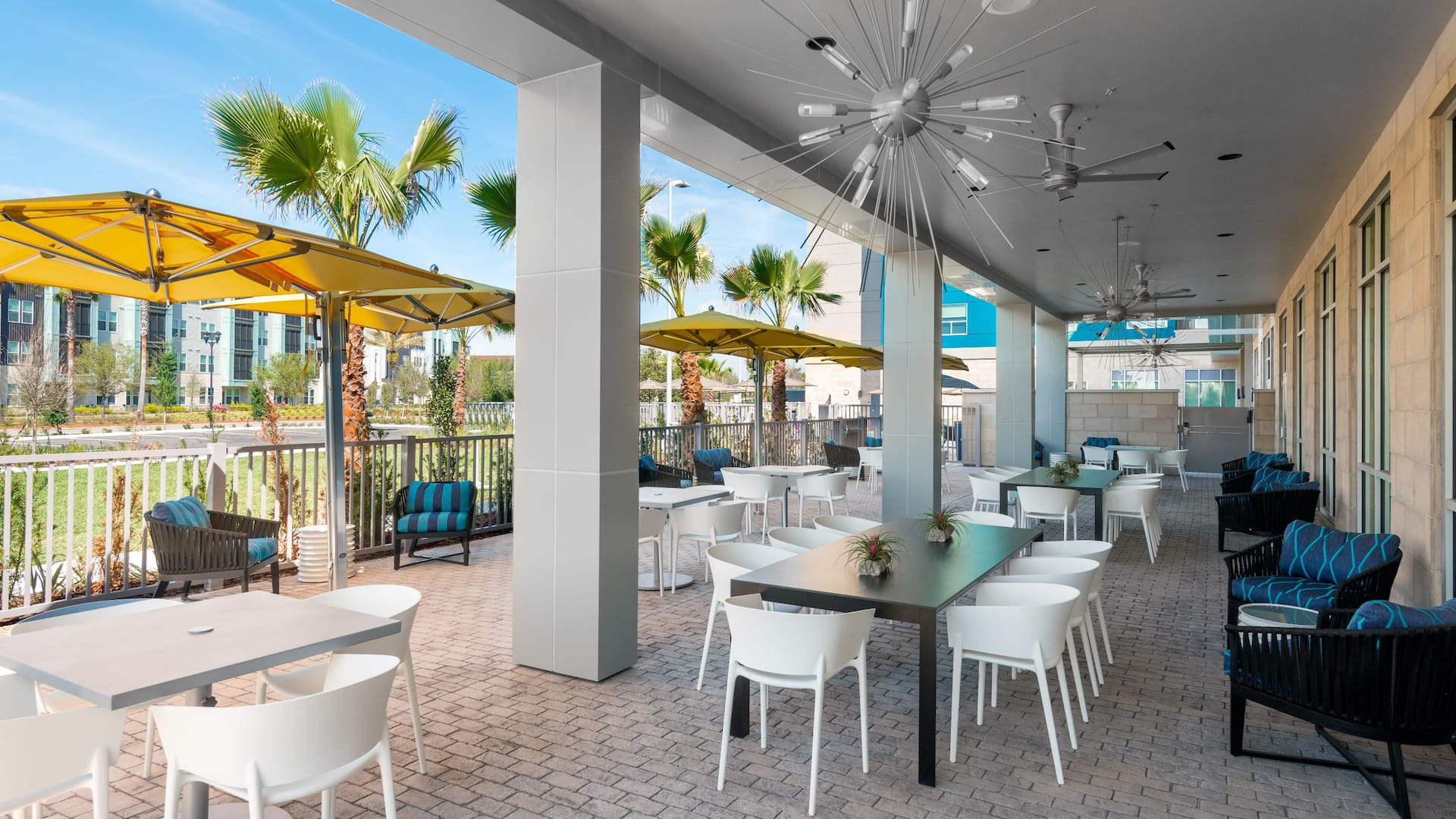 Hyatt House Orlando Airport Patio Space Table Seating