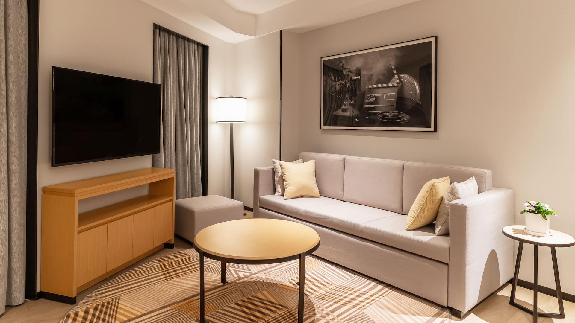 Hyatt Place Changchun Jingyue Suite Living Room Seating