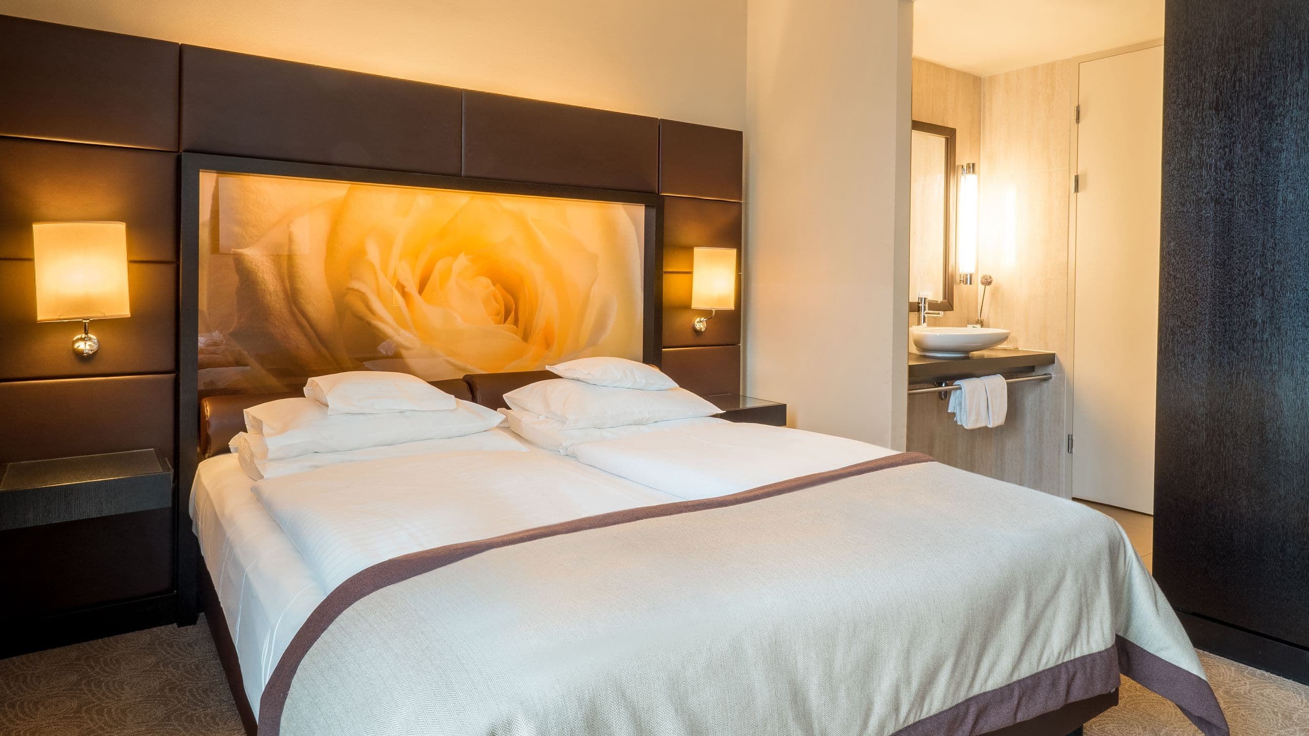 2 of 5 Lindner Hotel Am Belvedere Junior Suite Bed