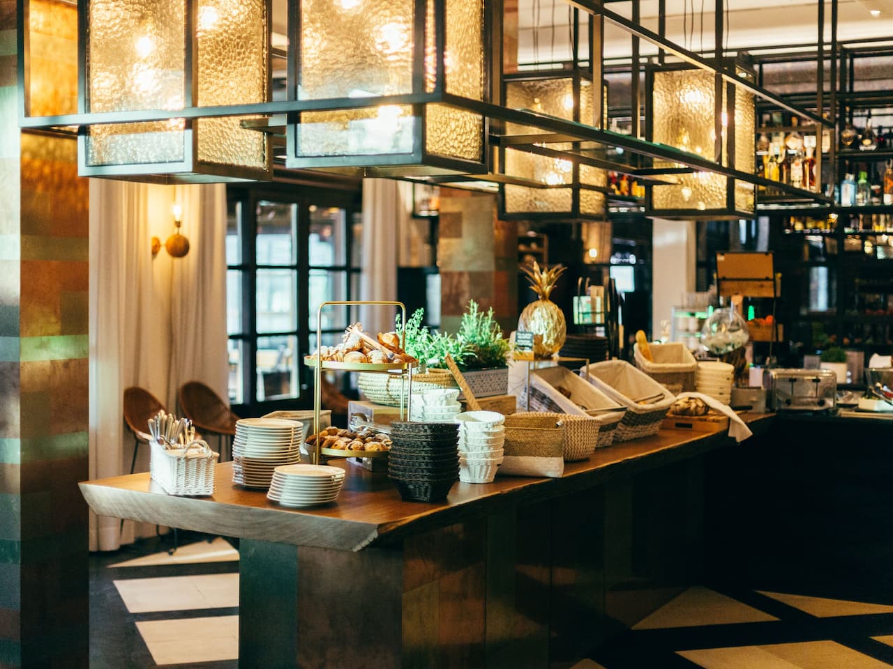 Restaurant Breakfast