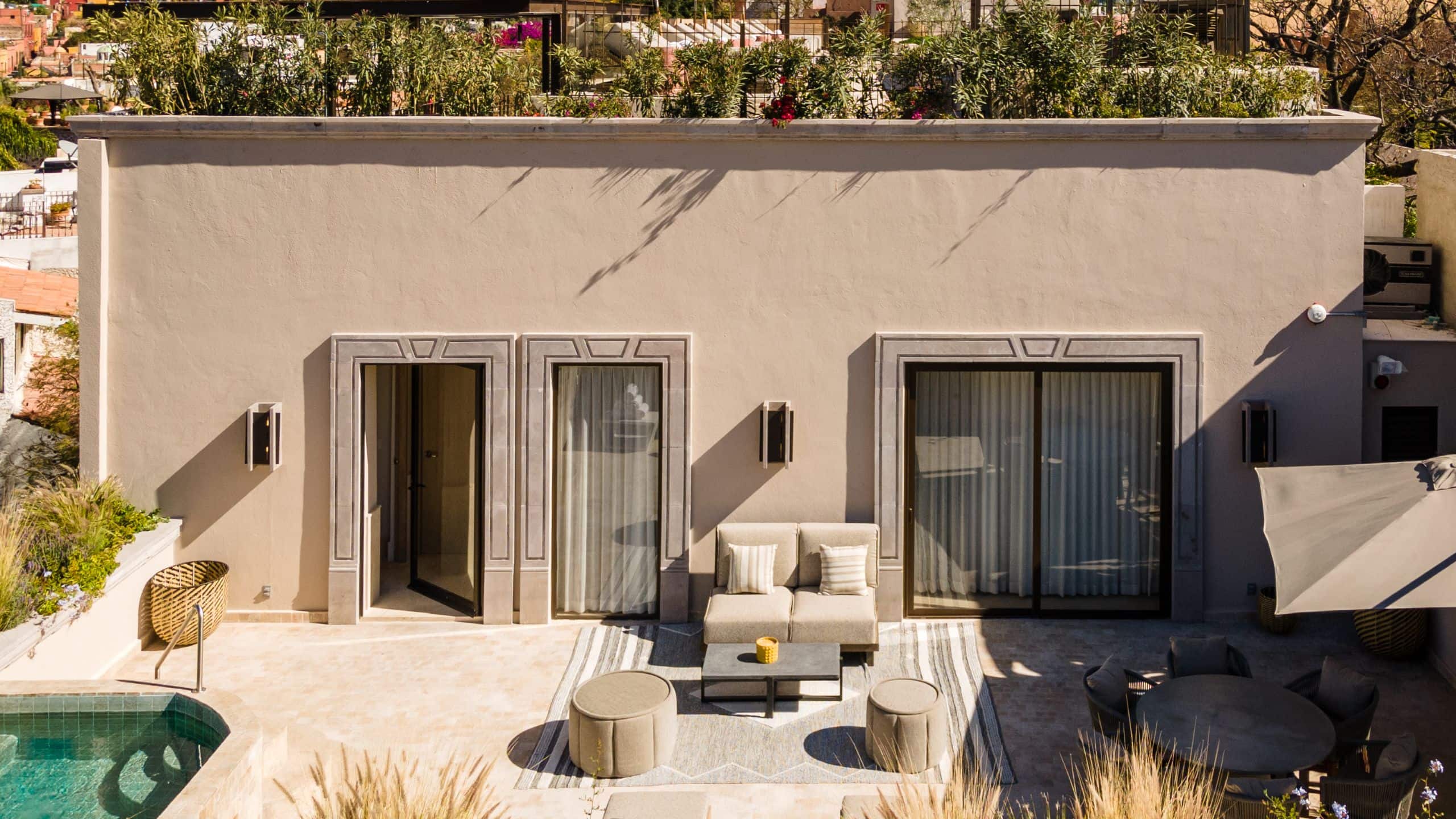 5 de 5 Numu Boutique Hotel San Miguel de Allende Presidential Suite Terrace Seating Area