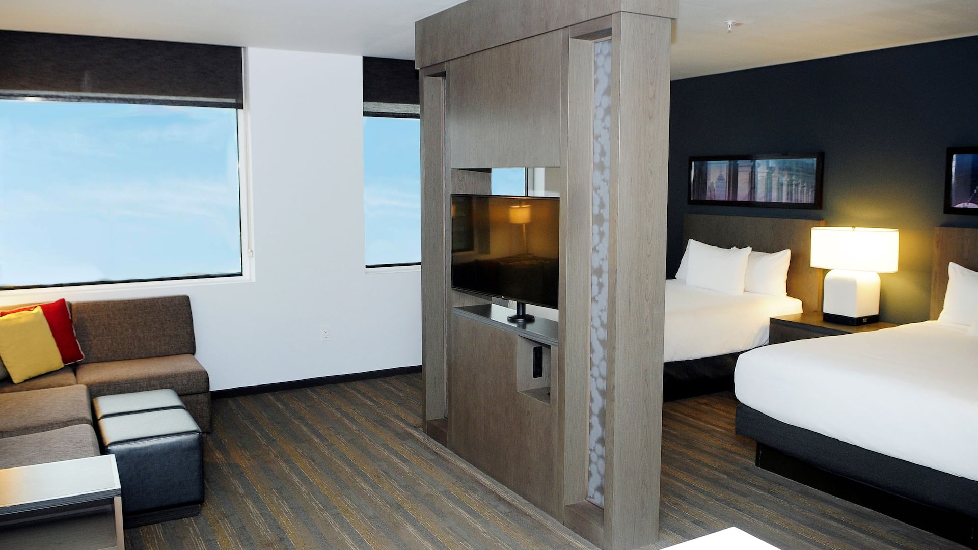 Hyatt House Mexico City/Santa Fe Two Queen Studio