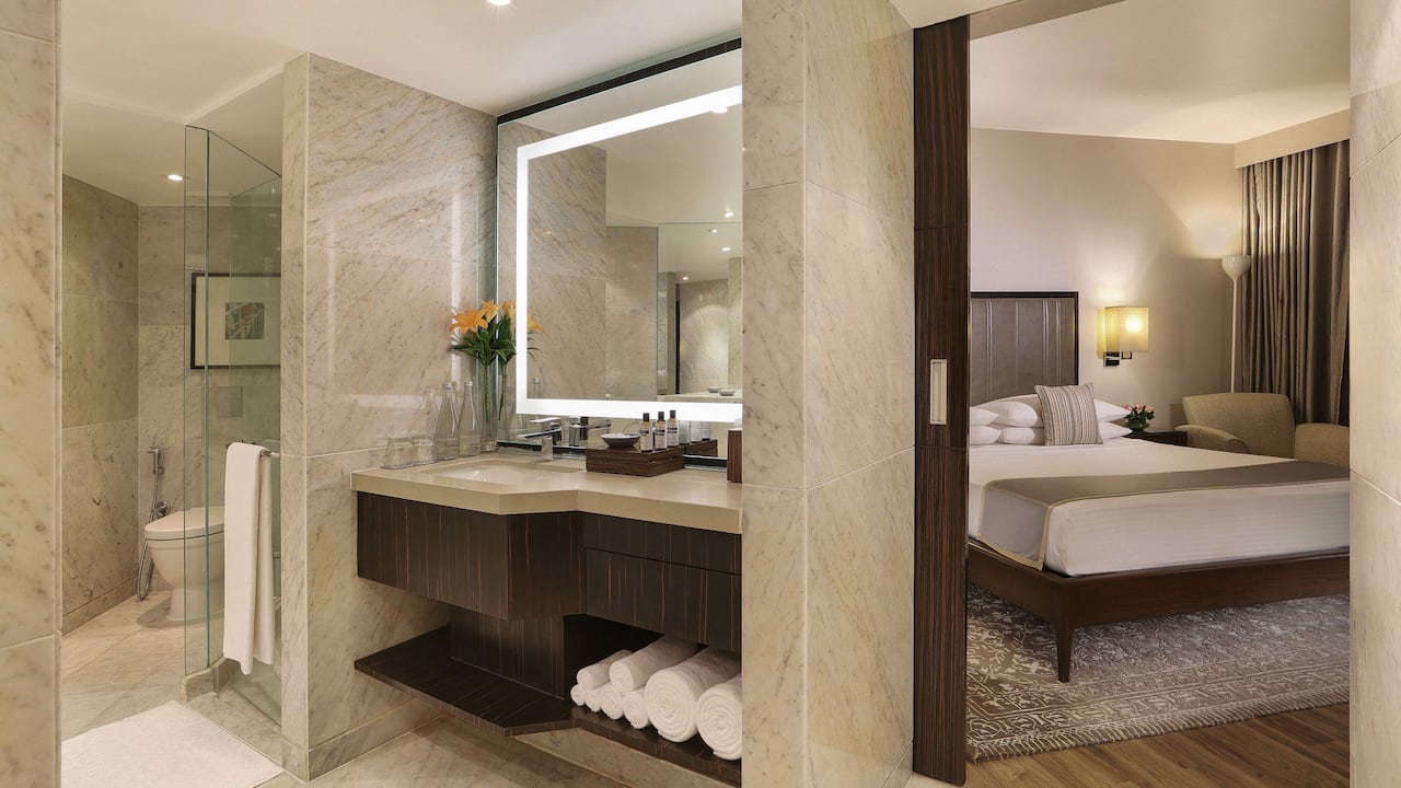 Premier Suite Bathroom