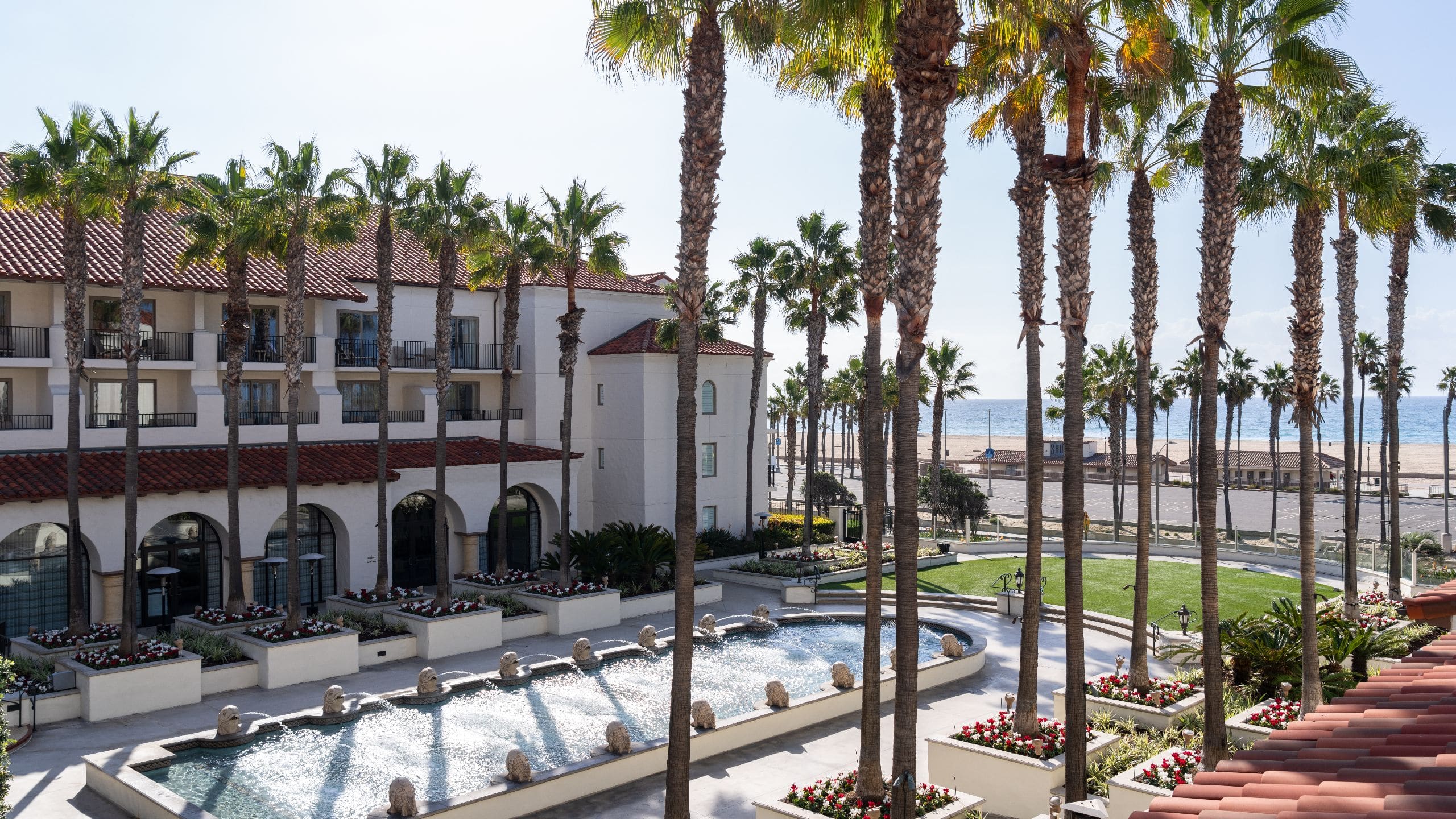 Hyatt Regency Huntington Beach Resort and Spa Guestroom Courtyard Fountain Partial Ocean View