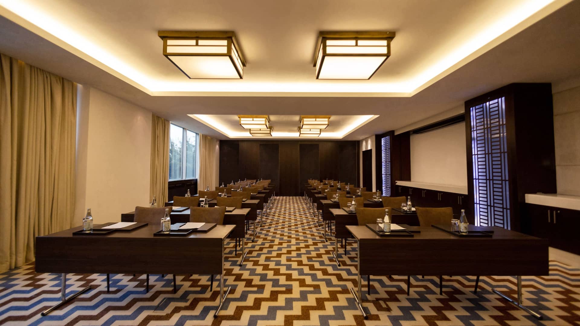 Hyatt Regency Dushanbe Brussel Meeting Room Classroom Setup