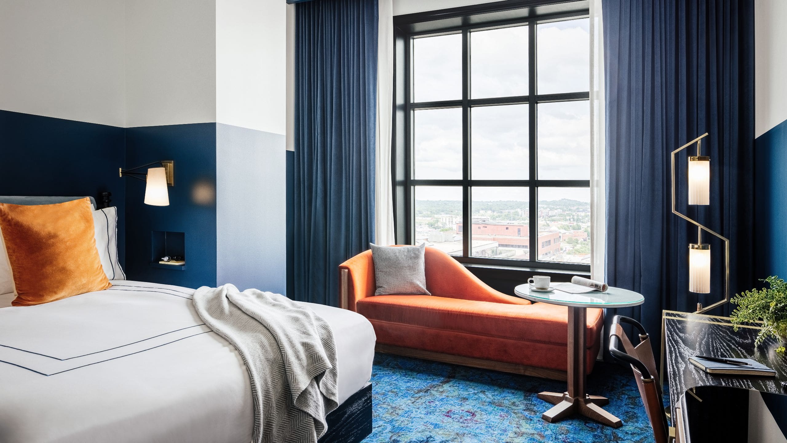 第 2，共 3 Dream Nashville Silver Queen Bedroom