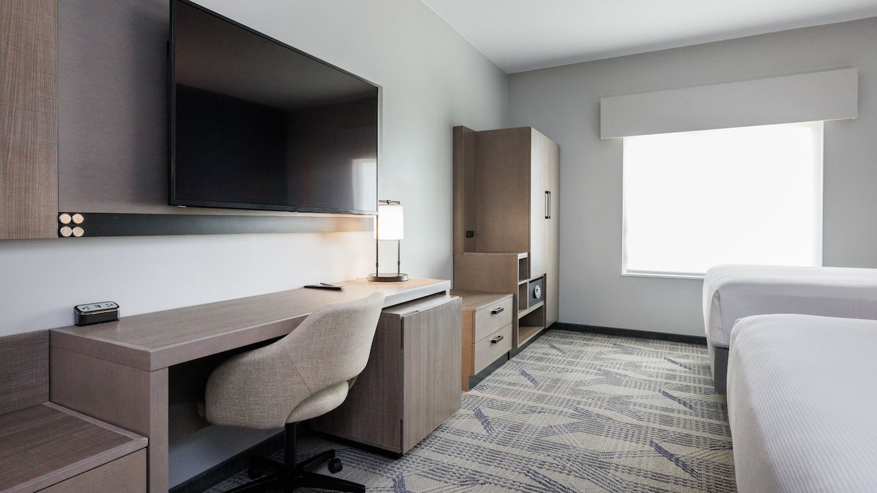 Two Queen Bed Desk Area 