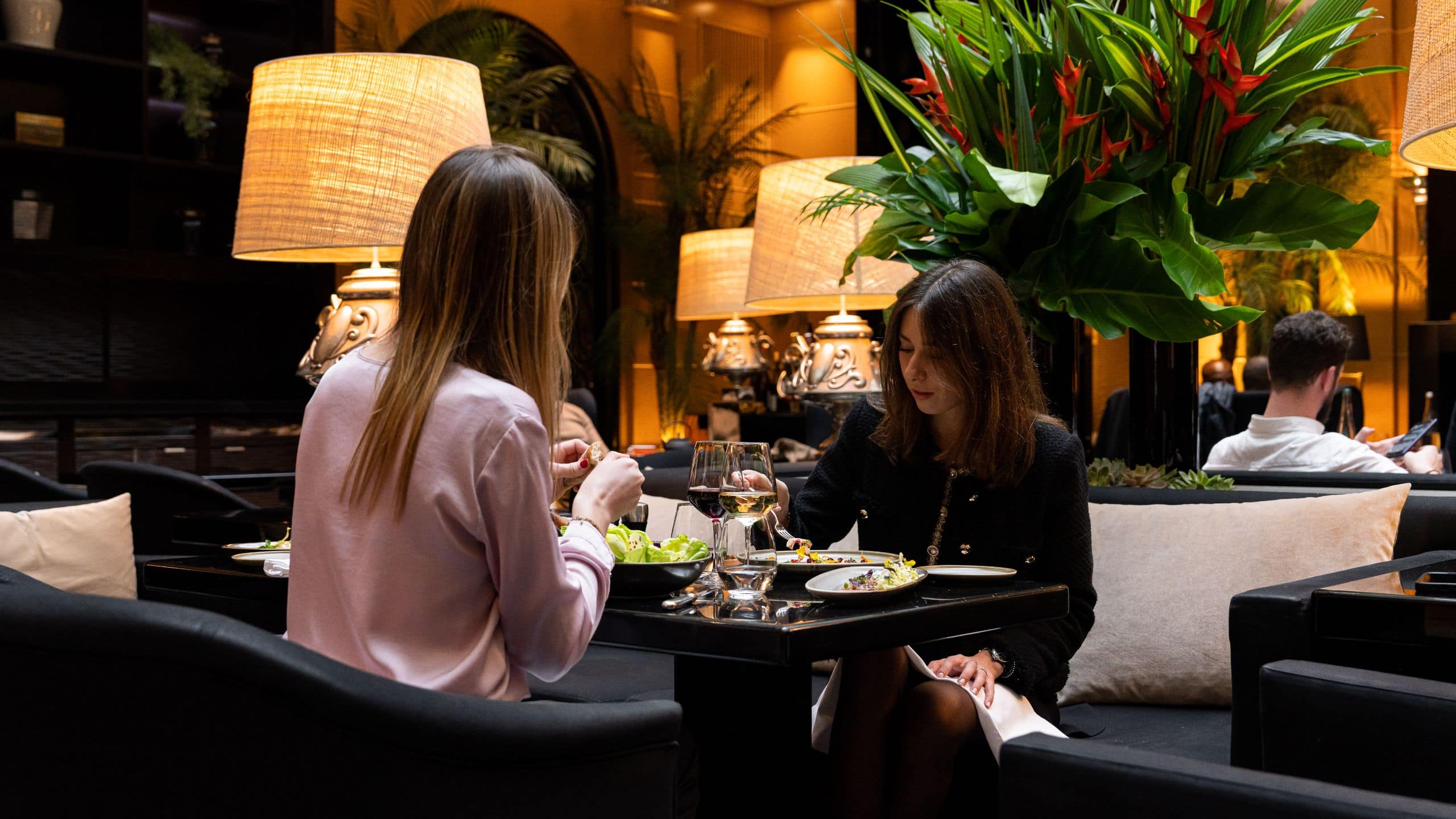 Hyatt Paris Madeleine Mannequin Large