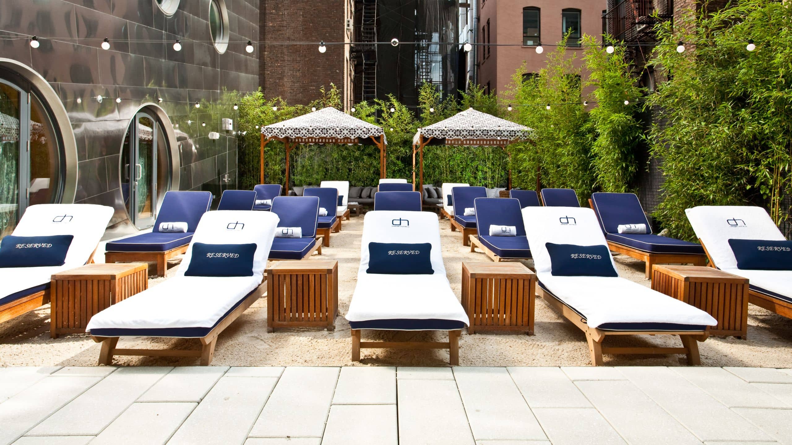 Dream Downtown The Beach Lounge