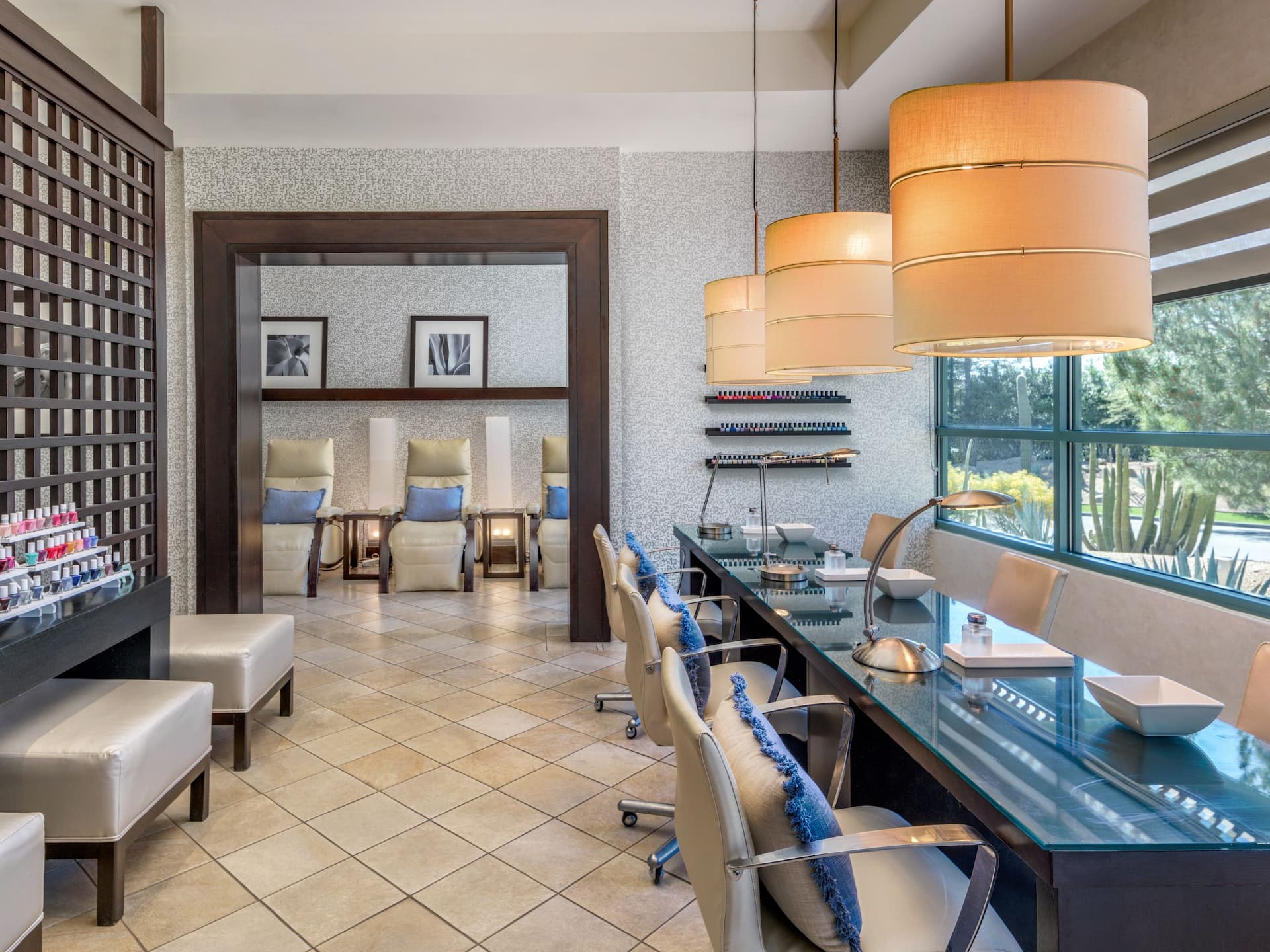 Hyatt Regency Scottsdale Resort & Spa at Gainey Ranch Spa Avania Manicure Stations