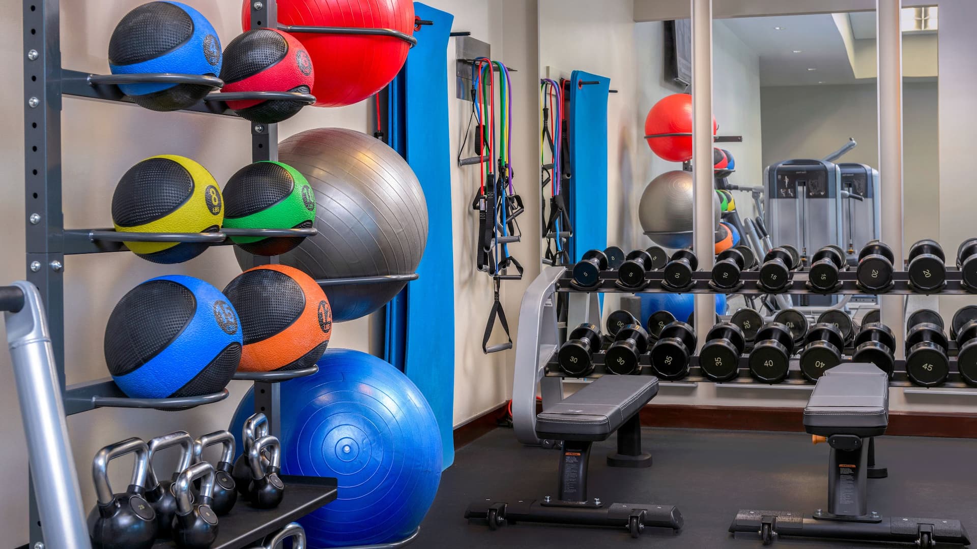 Hyatt Regency Scottsdale Resort & Spa at Gainey Ranch Spa Avania Gym Fitness Equipment