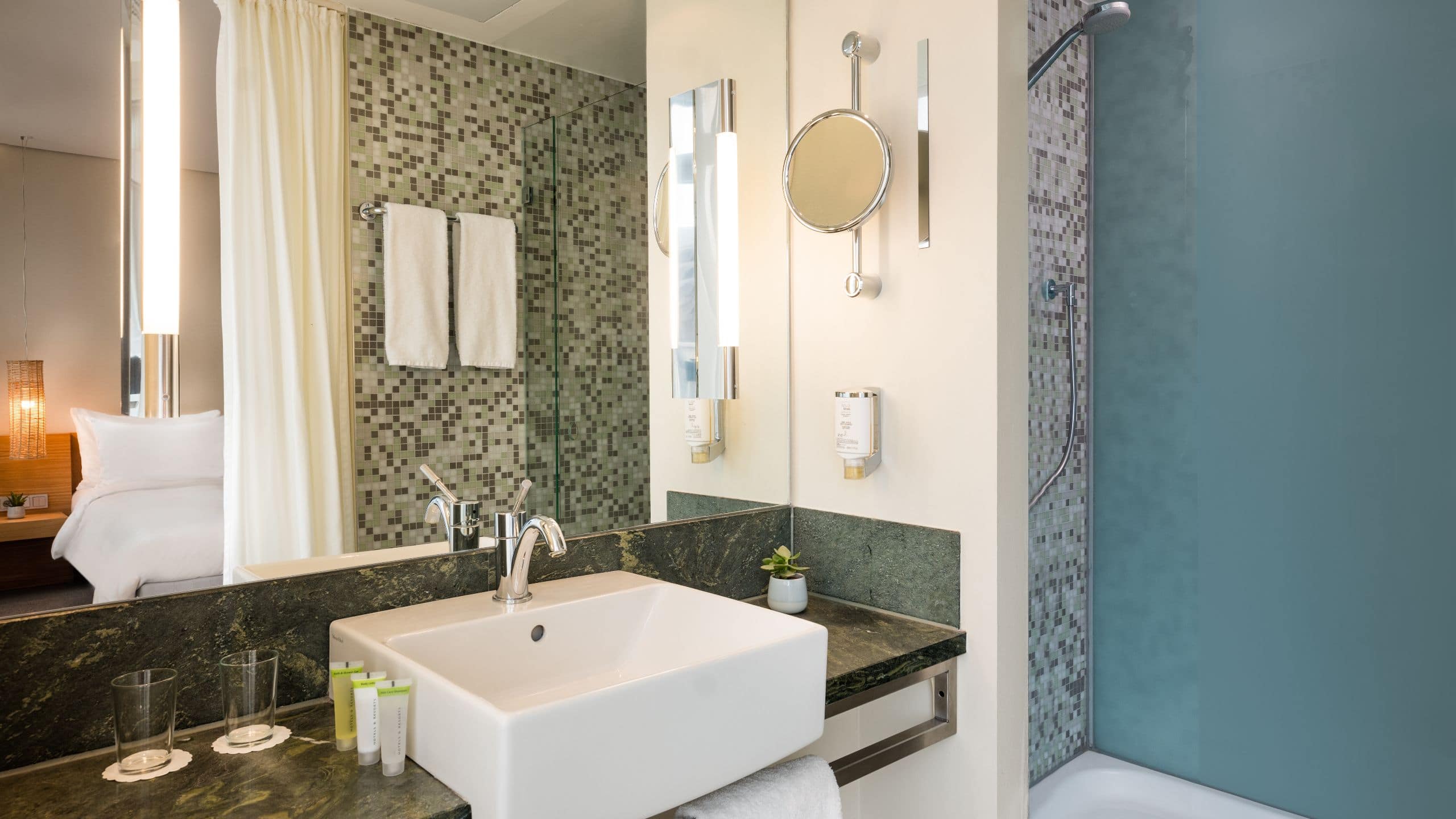 5 of 5 Lindner Hotel Am Ku'Damm One Queen Bed Bathroom