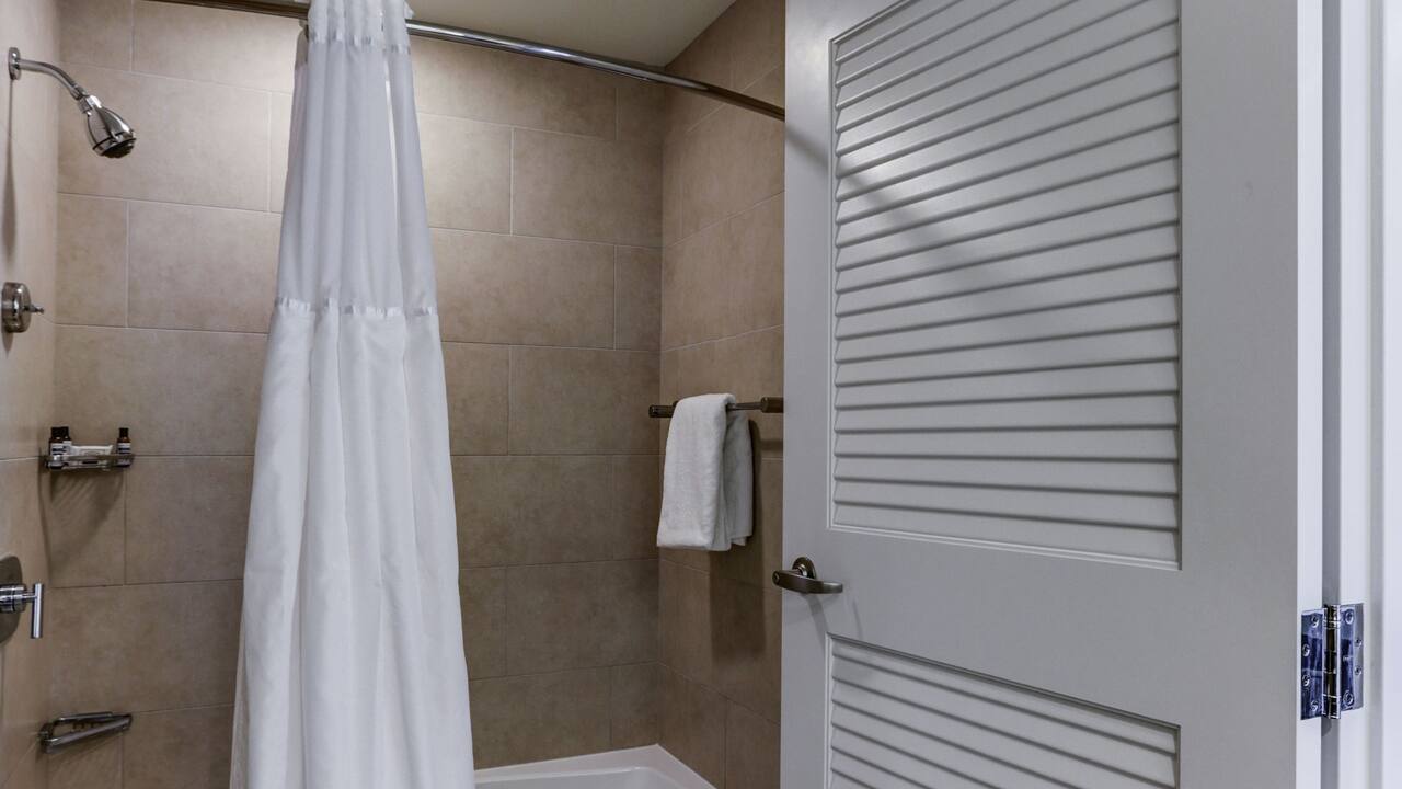 Standard Bathroom Shower