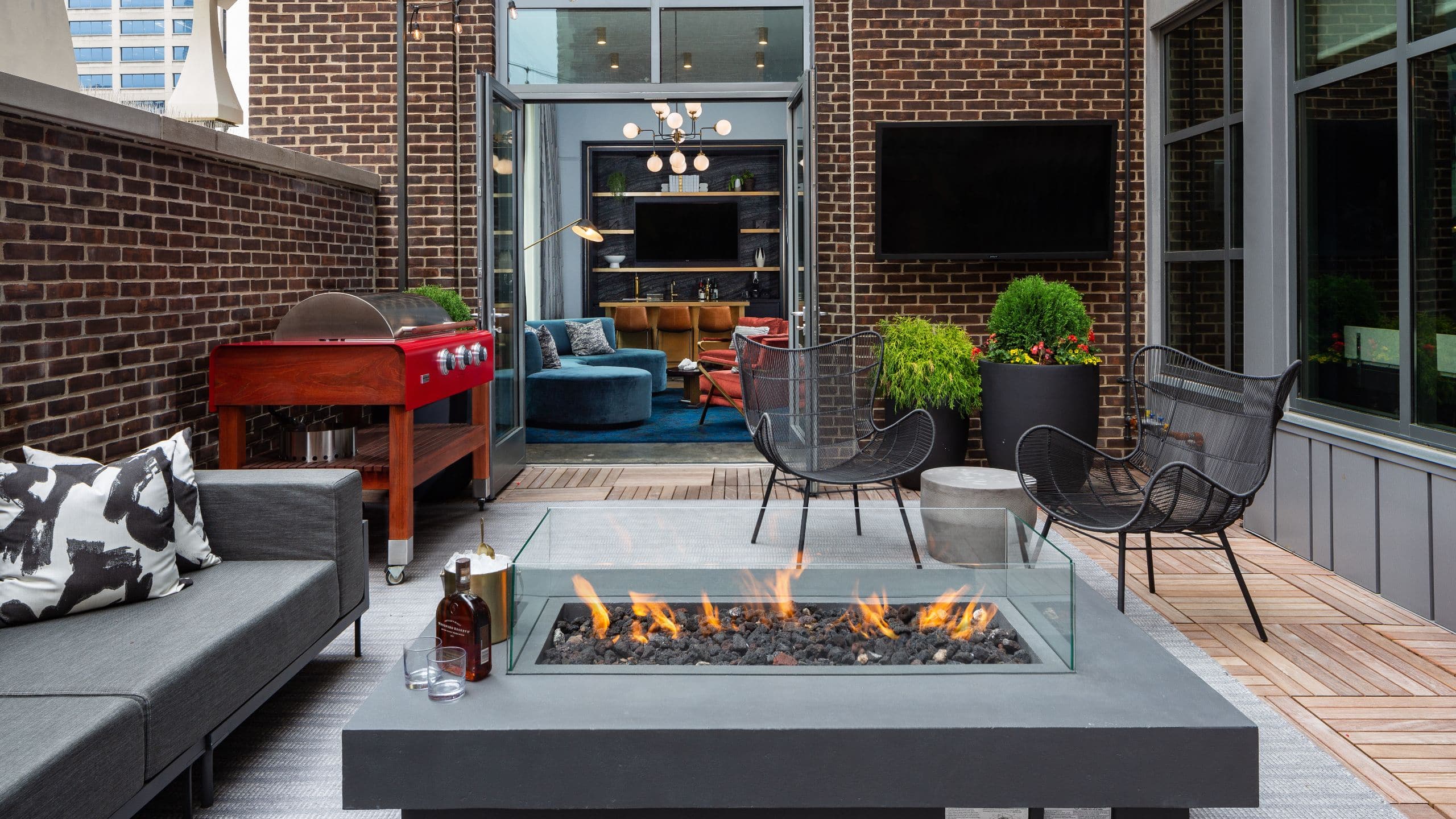 Dream Nashville Terrace Suite Outside Seating