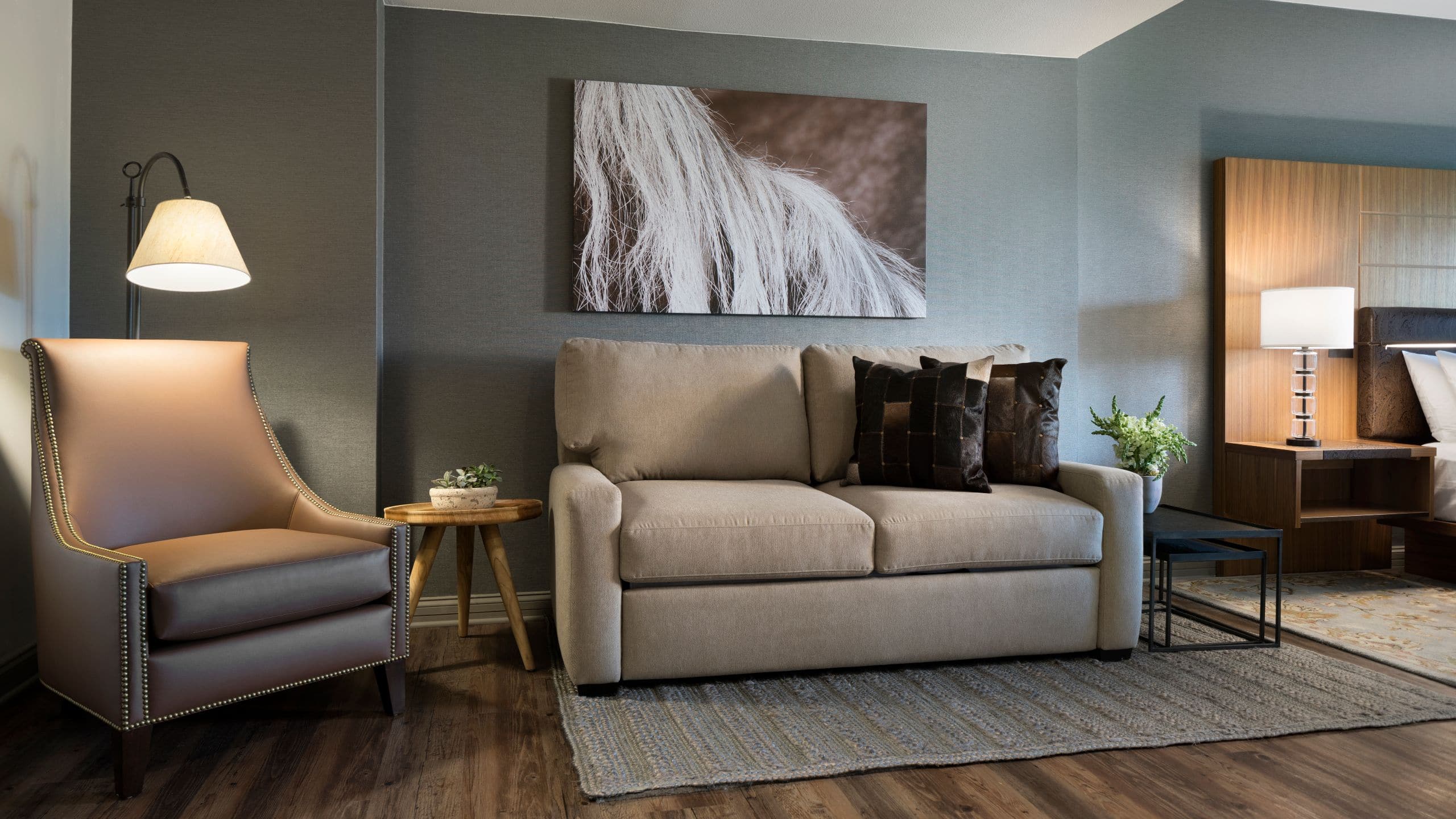 Hyatt Regency Hill Country Resort and Spa Vip Suite Bedroom Seating Area Couch