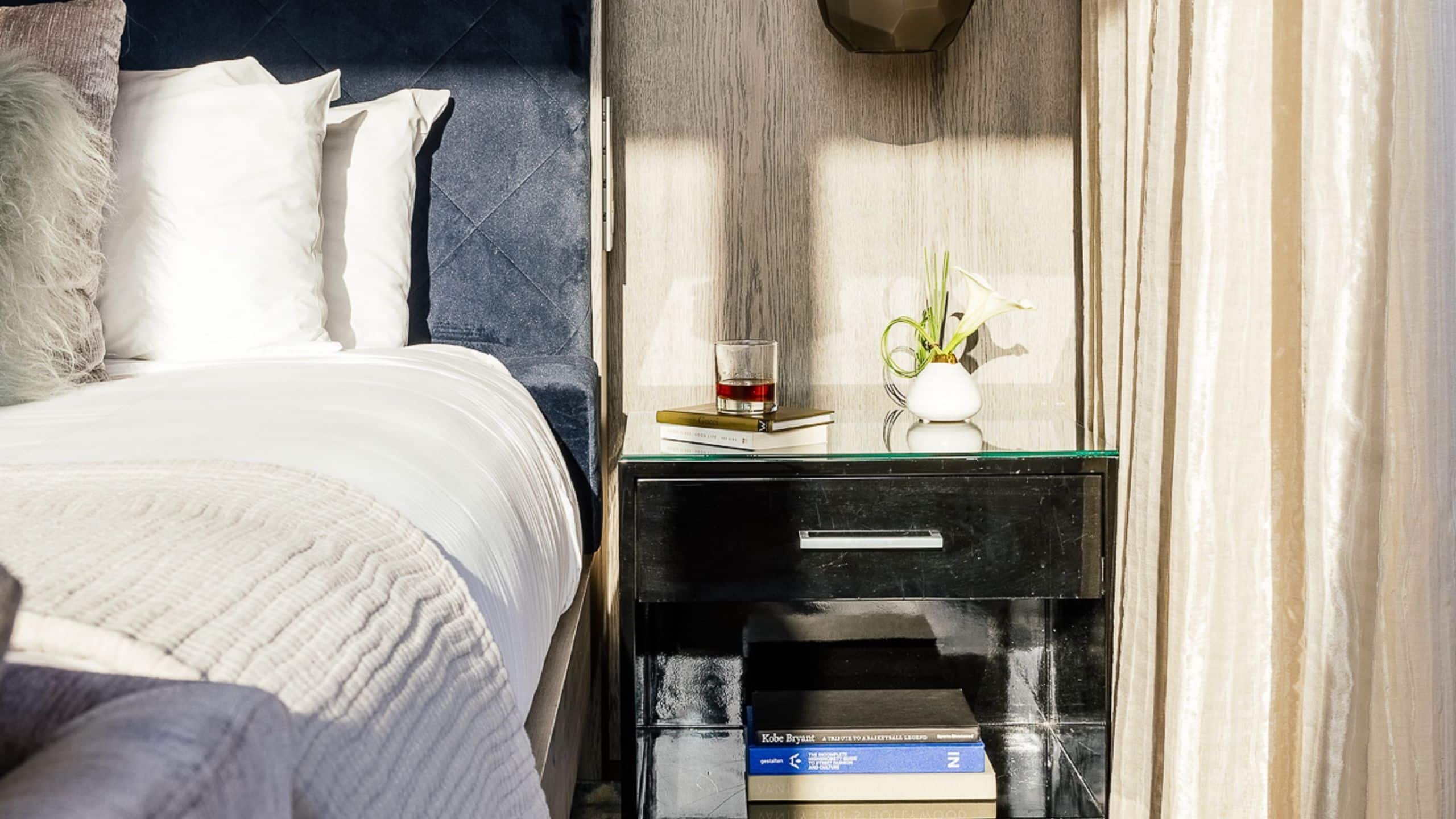 Dream Hollywood Guest House Bedroom Side View