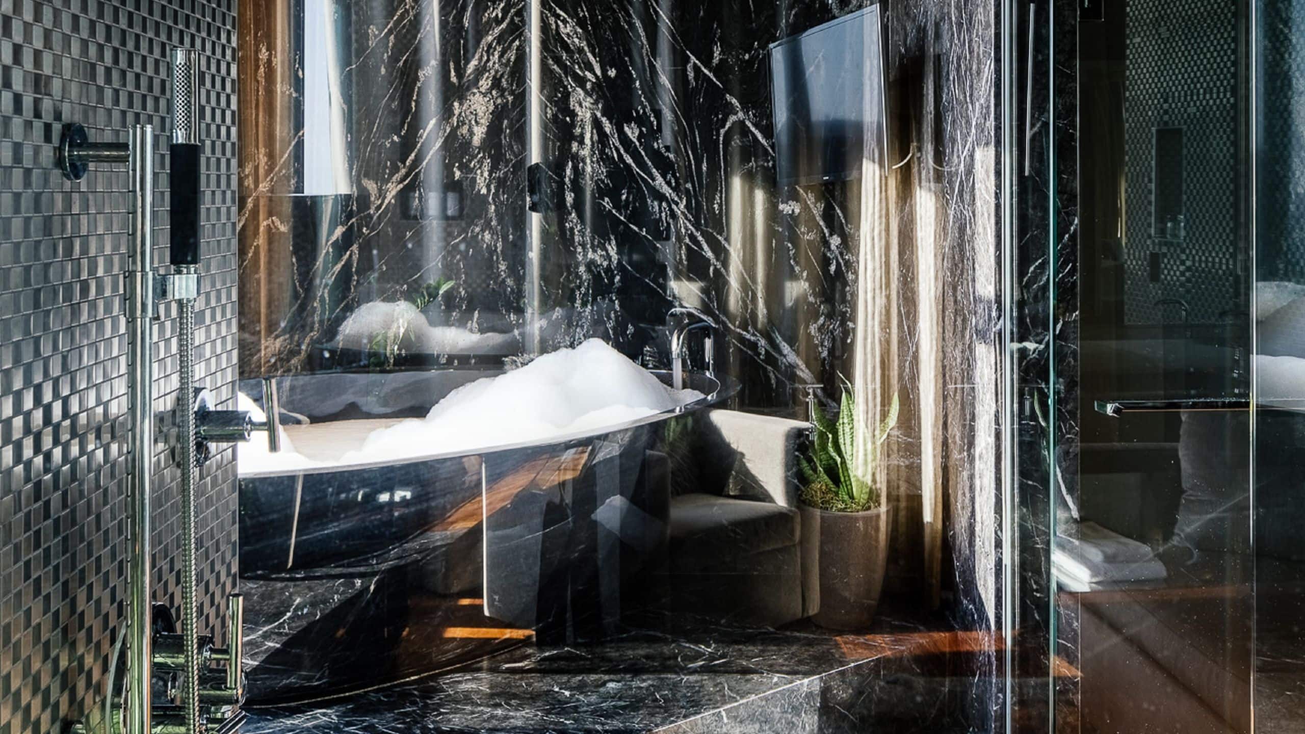 7/7 Dream Hollywood Guesthouse Bathroom