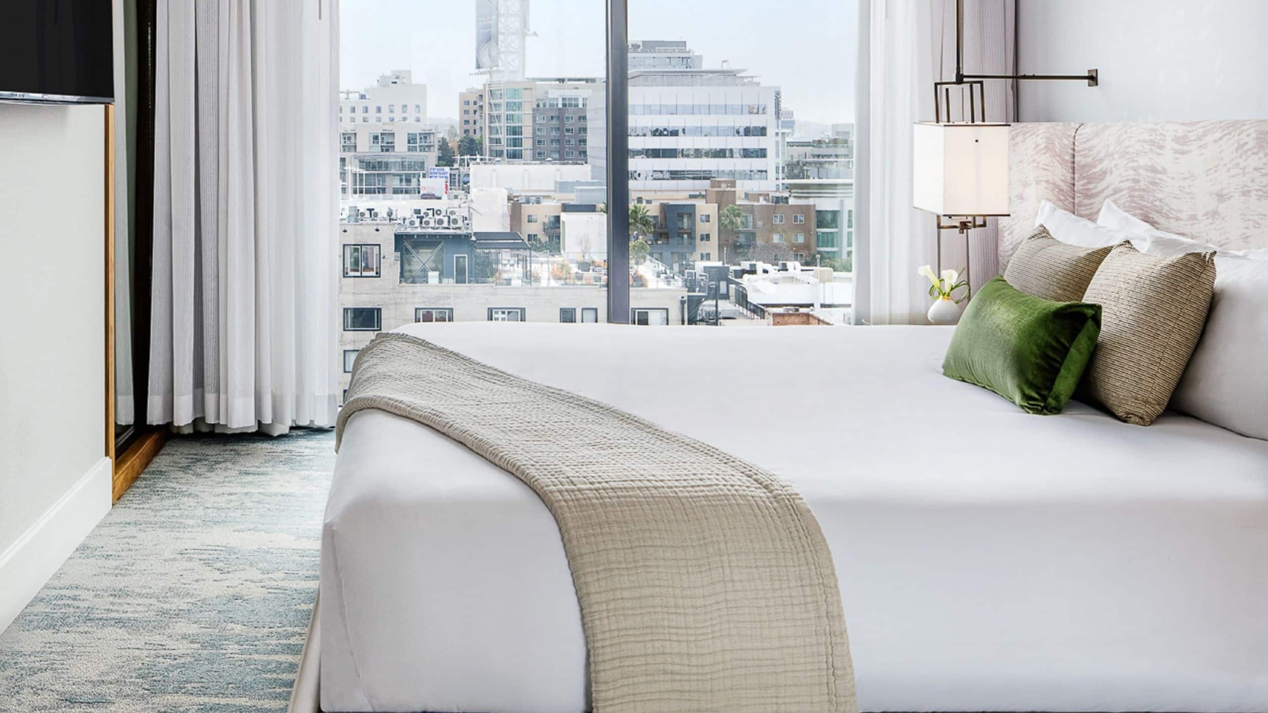 Dream Hollywood Platinum Suite Bedroom Layout