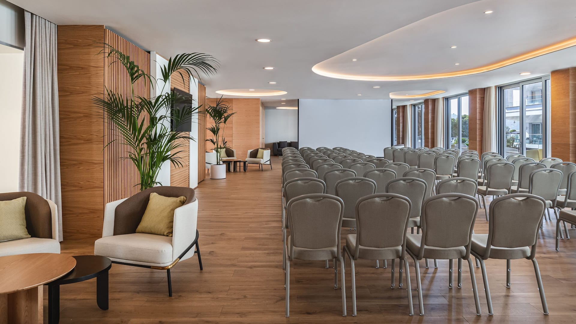 Hyatt Regency Lisbon Vista Theater Chairs