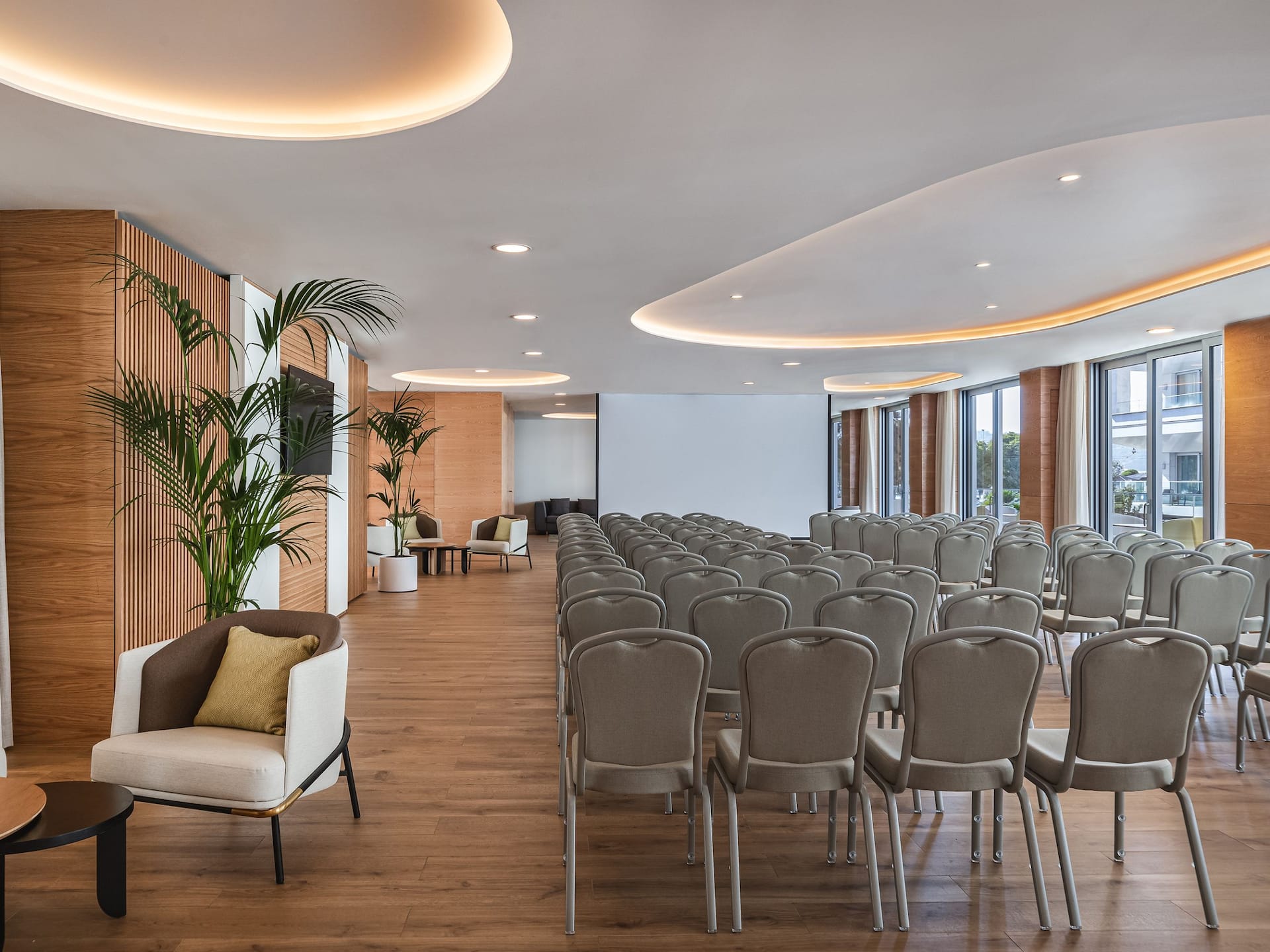 Hyatt Regency Lisbon Vista Theater Chairs