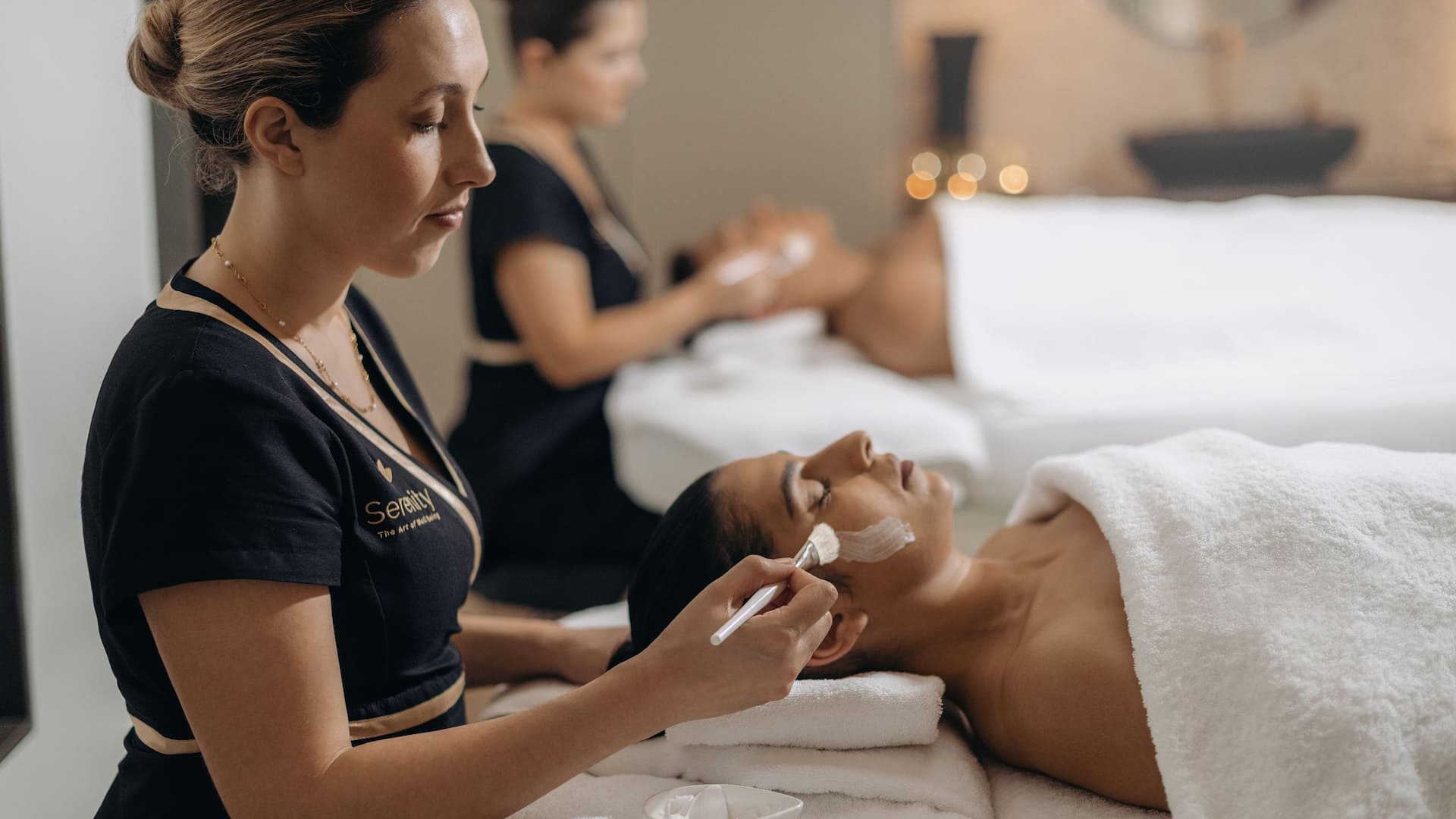 Hyatt Regency Lisbon Serenity Spa Woman Facial